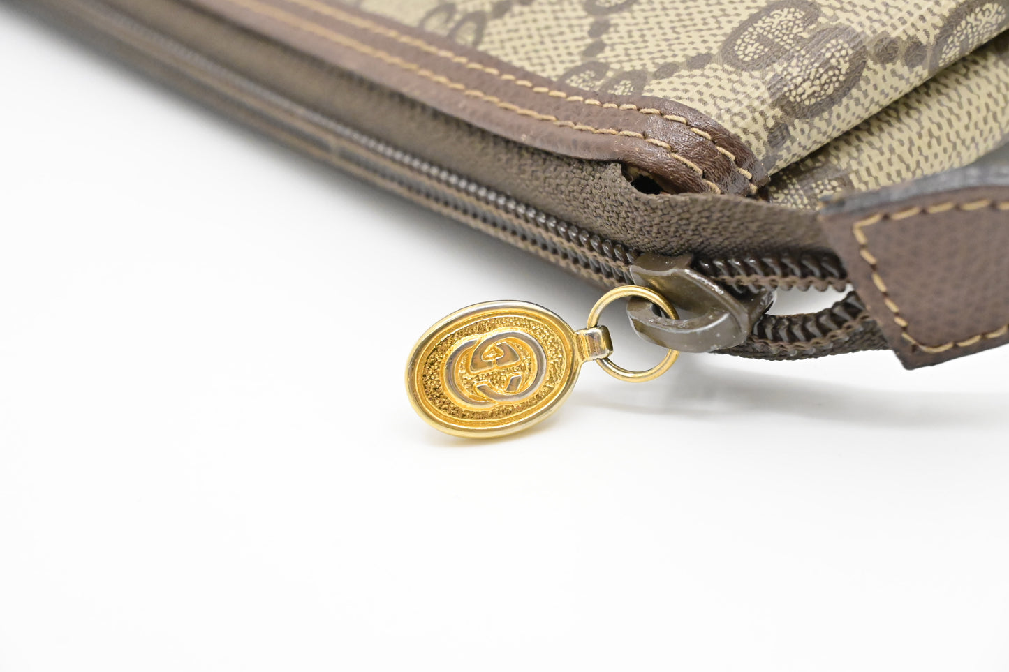 Gucci Pouch in GG Supreme Canvas