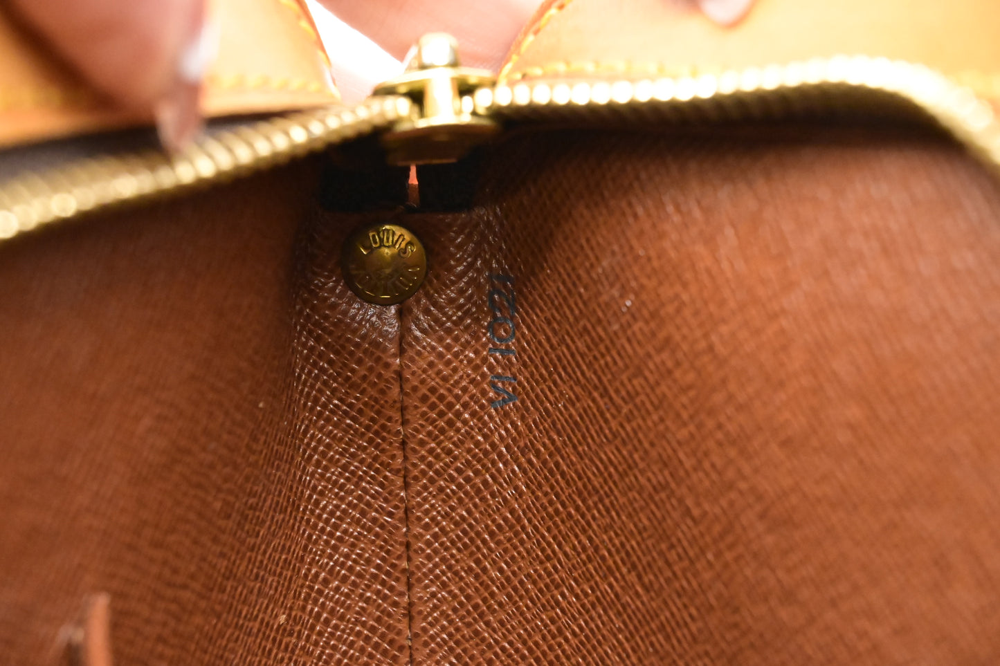 Louis Vuitton Drouot in Monogram Canvas