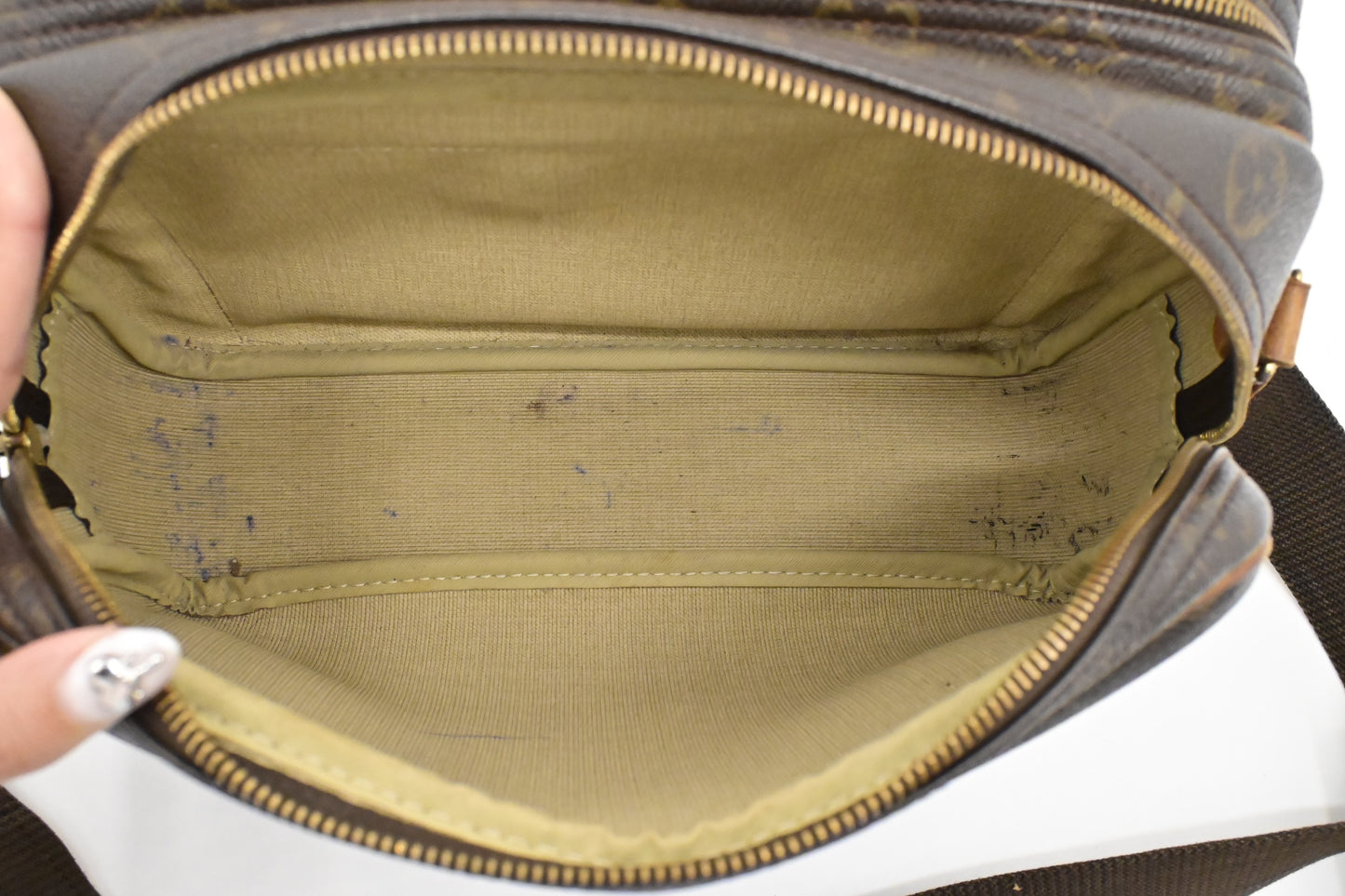 Louis Vuitton Reporter PM in Monogram Canvas