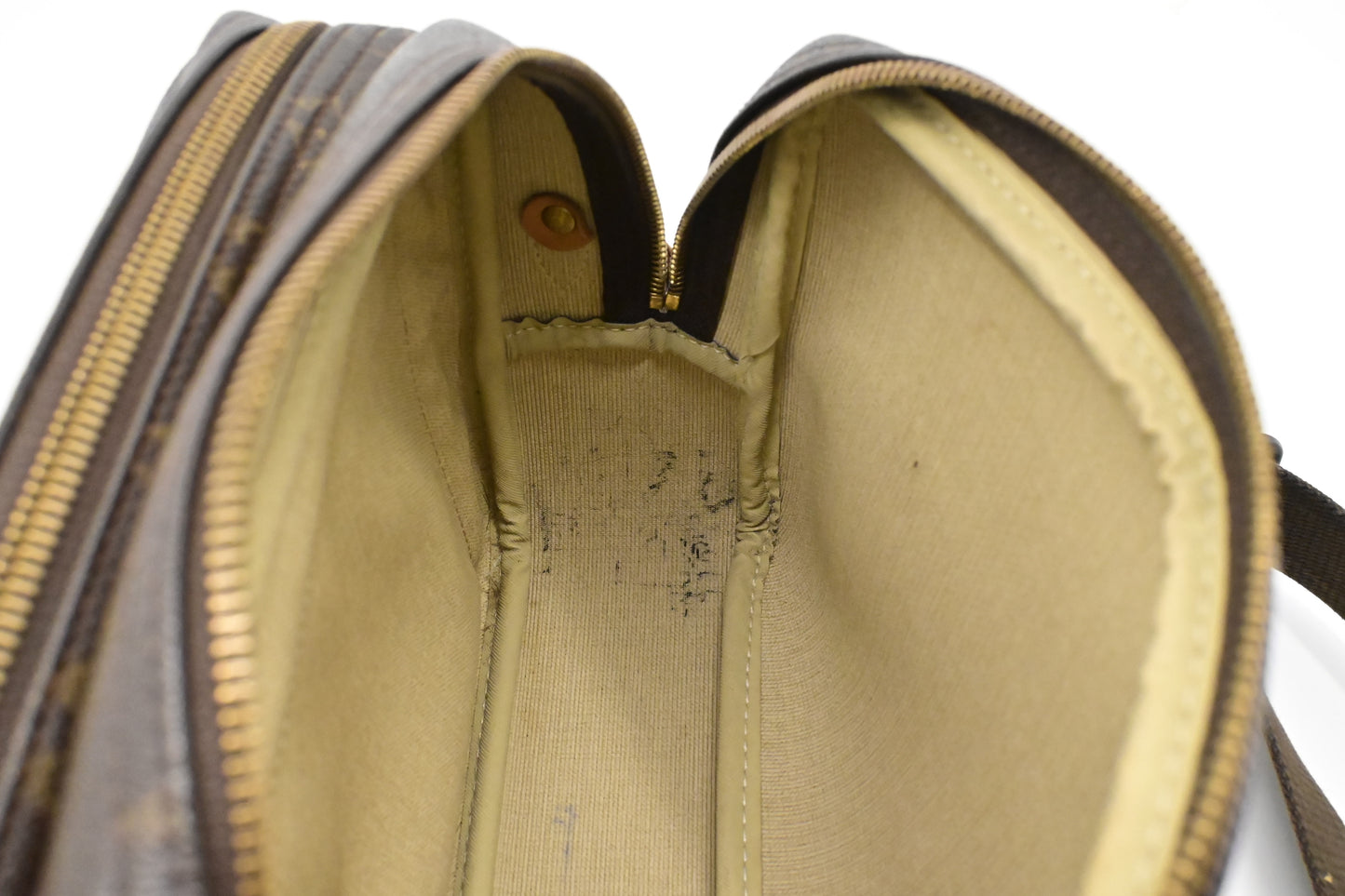 Louis Vuitton Reporter PM in Monogram Canvas