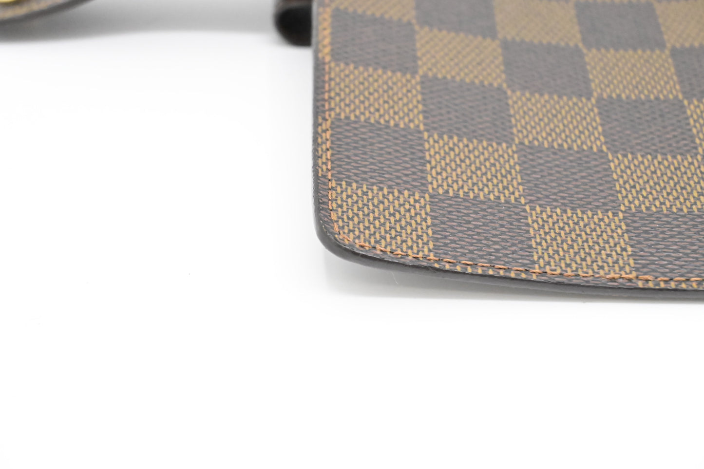 Louis Vuitton Agenda MM in Damier Ebene Canvas