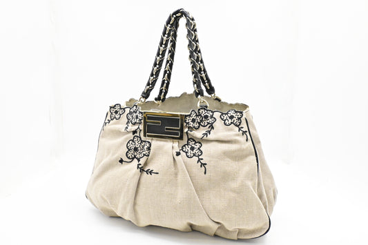 Fendi Tote Flower Embroideries in Beige Canvas