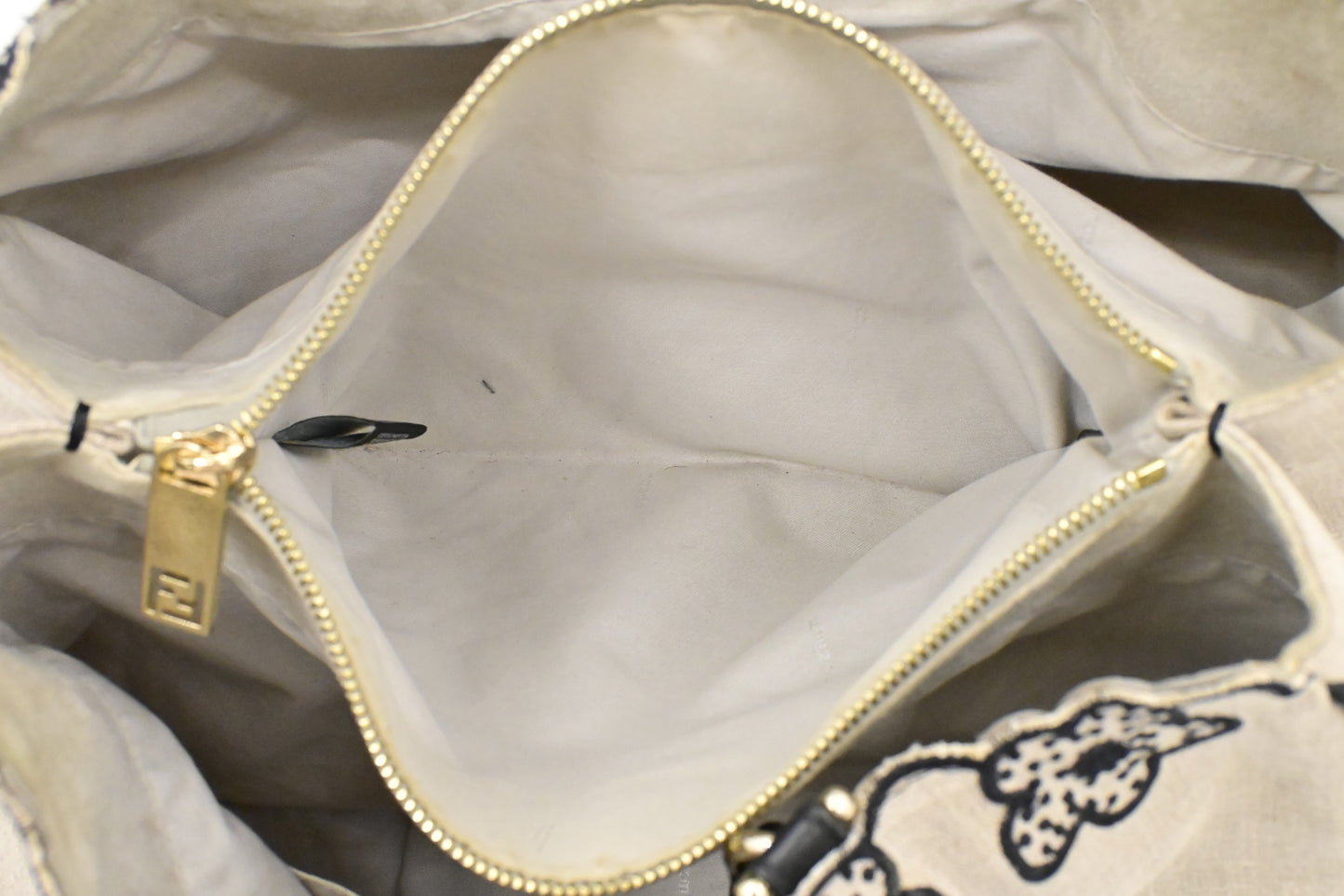 Fendi Tote Flower Embroideries in Beige Canvas