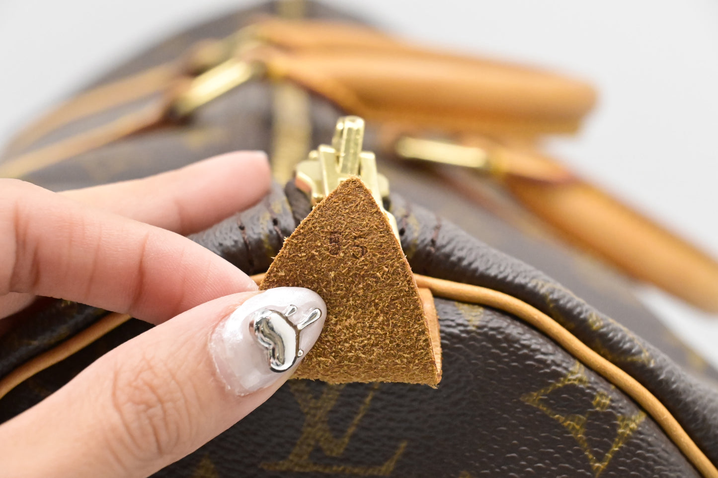 Louis Vuitton Keepall 55 in Monogram Canvas