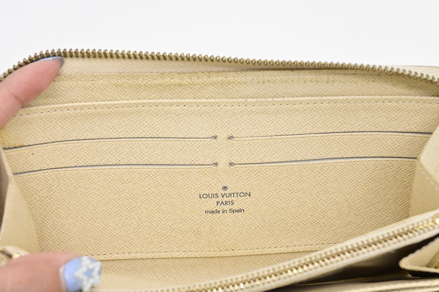 Louis Vuitton Long Zippy Wallet in Damier Azur Canvas