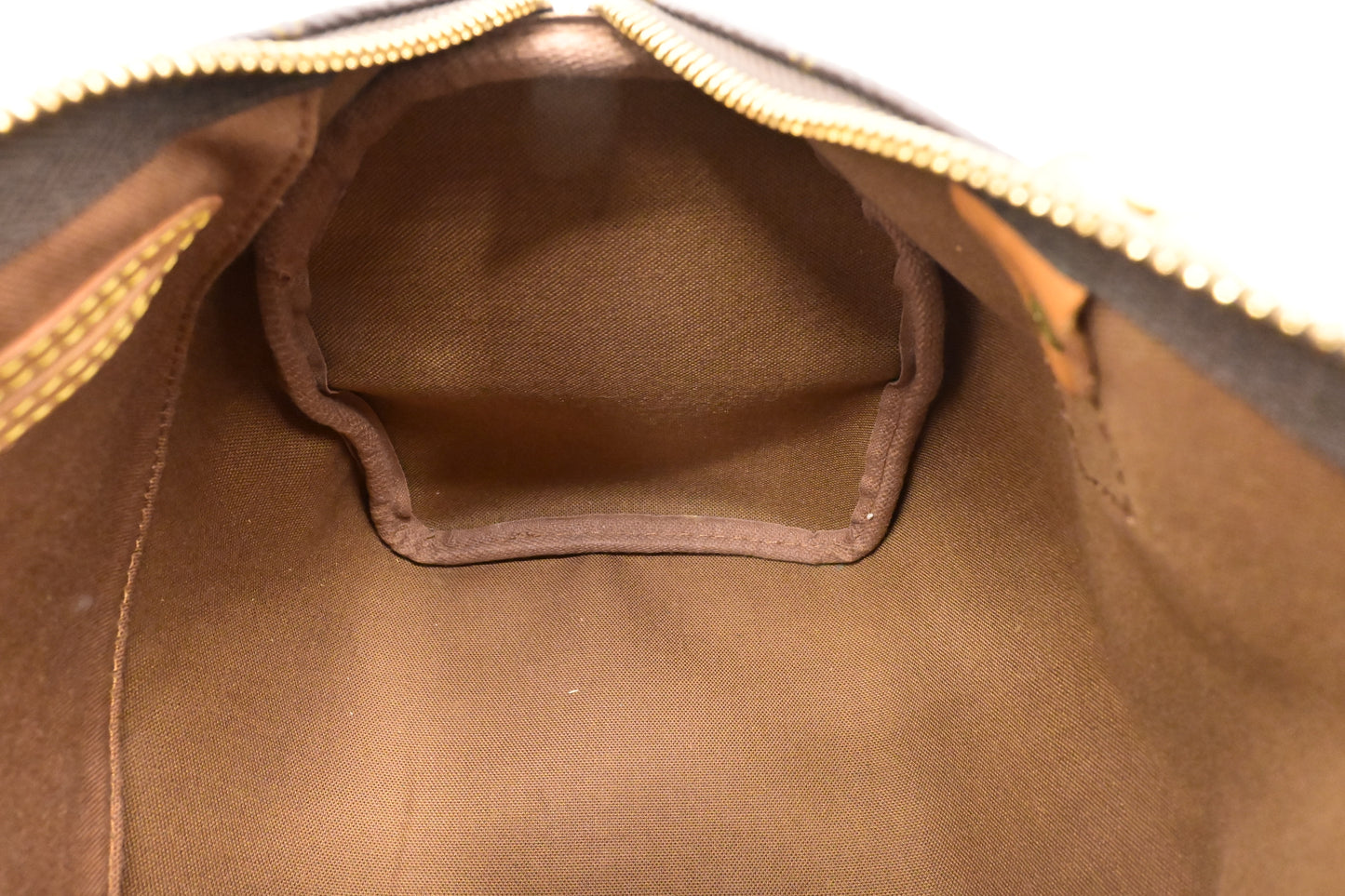 Louis Vuitton Speedy 25 in Monogram Canvas