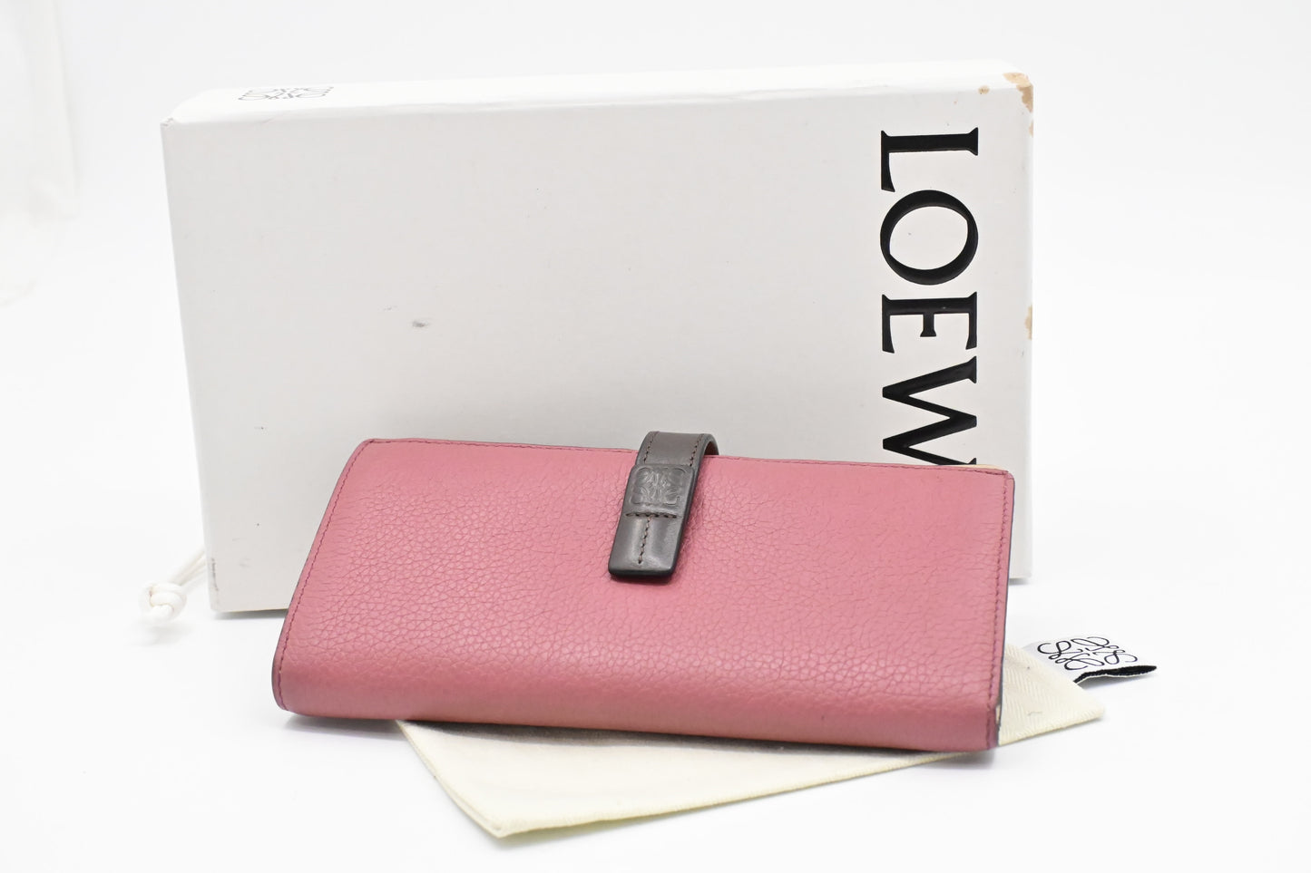 Loewe Long Wallet in Pink Leather
