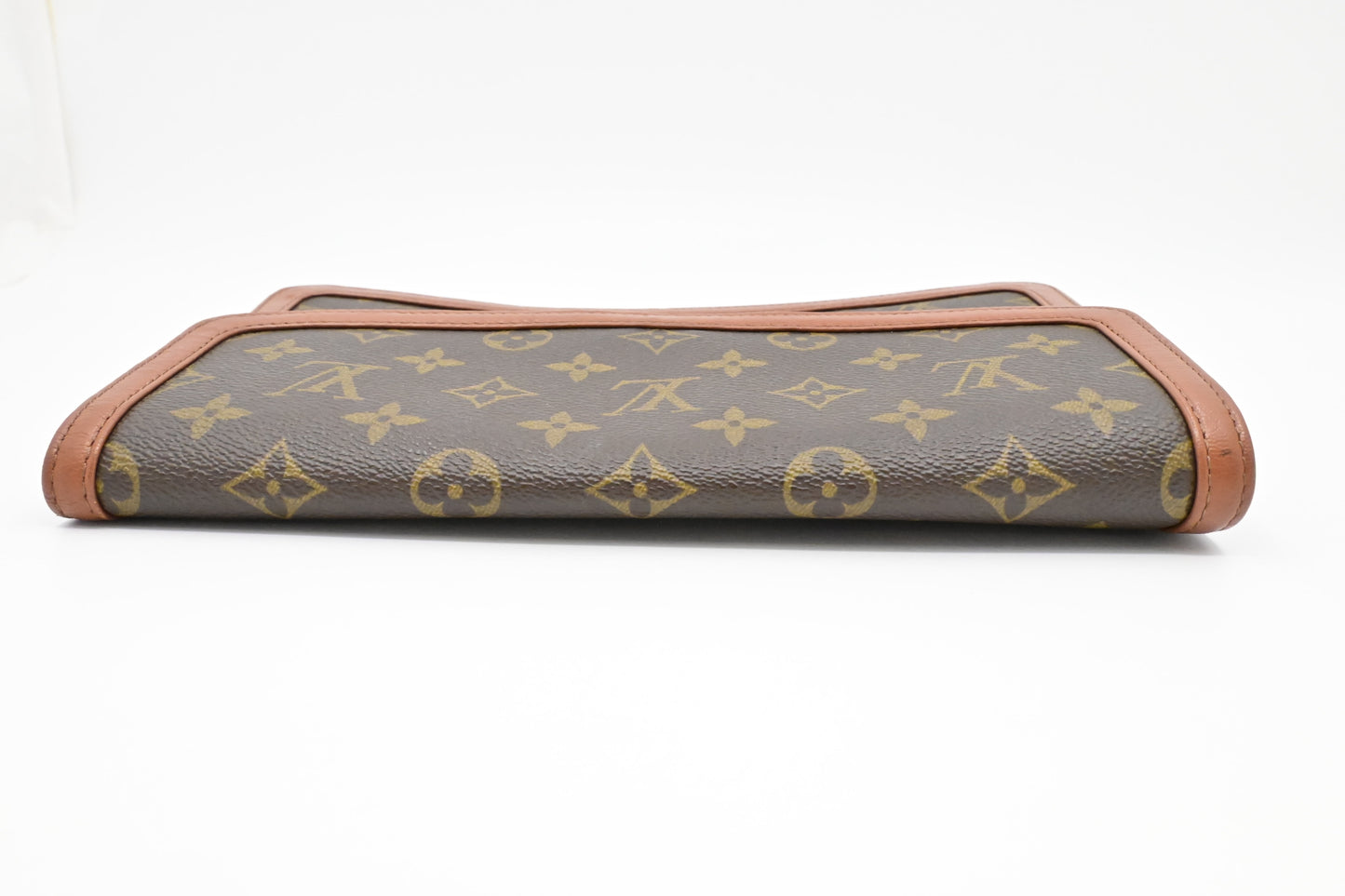 Louis Vuitton Pochette Dame GM in Monogram Canvas
