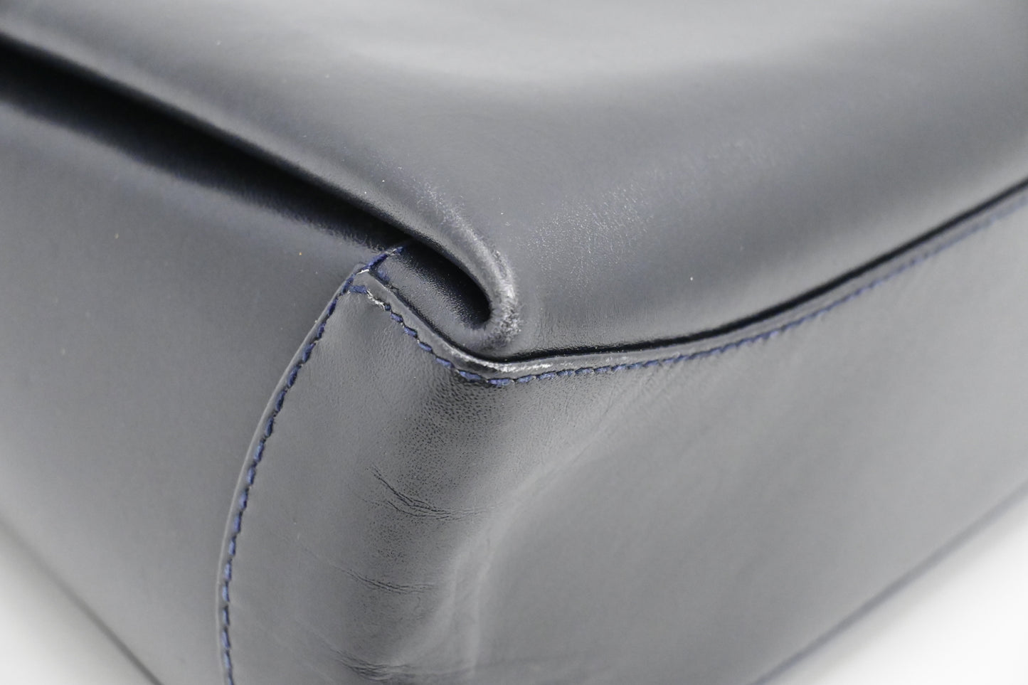 Gucci Handbag in Navy Leather