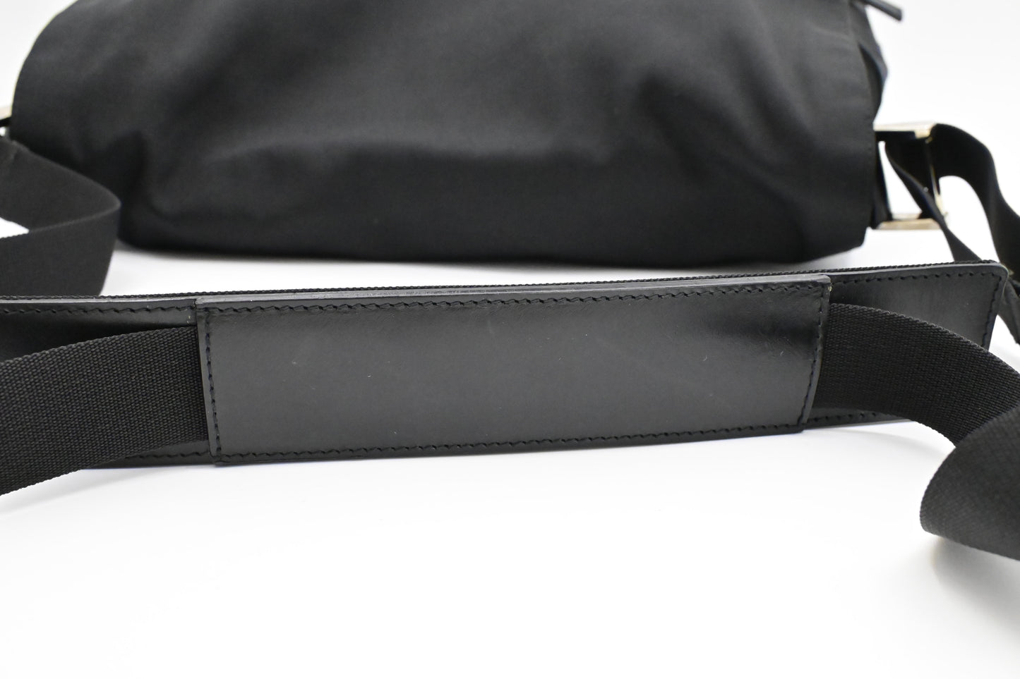Gucci Messenger Bag in Black Canvas