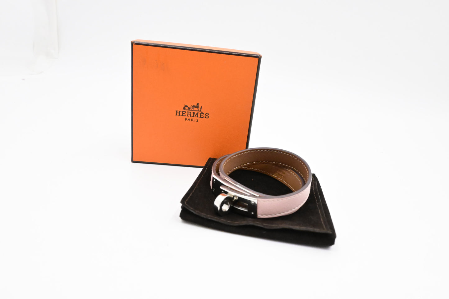 Hermes Kelly Tour Bracelet in Light Pink Leather