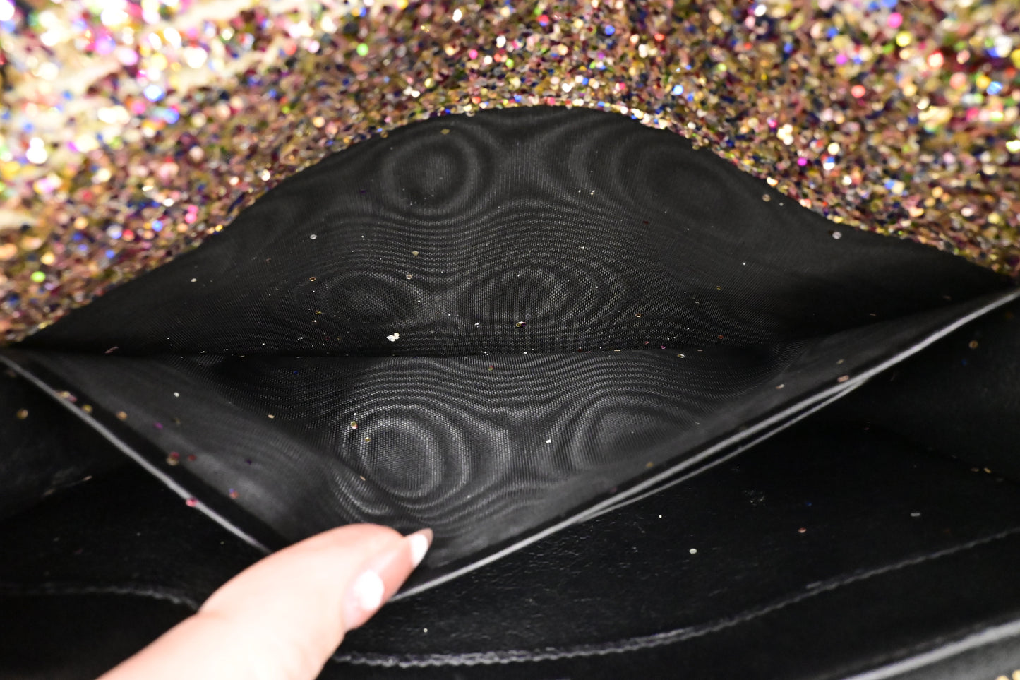 YSL Saint Laurent Wallet on Chain in Multicolor Sparkles