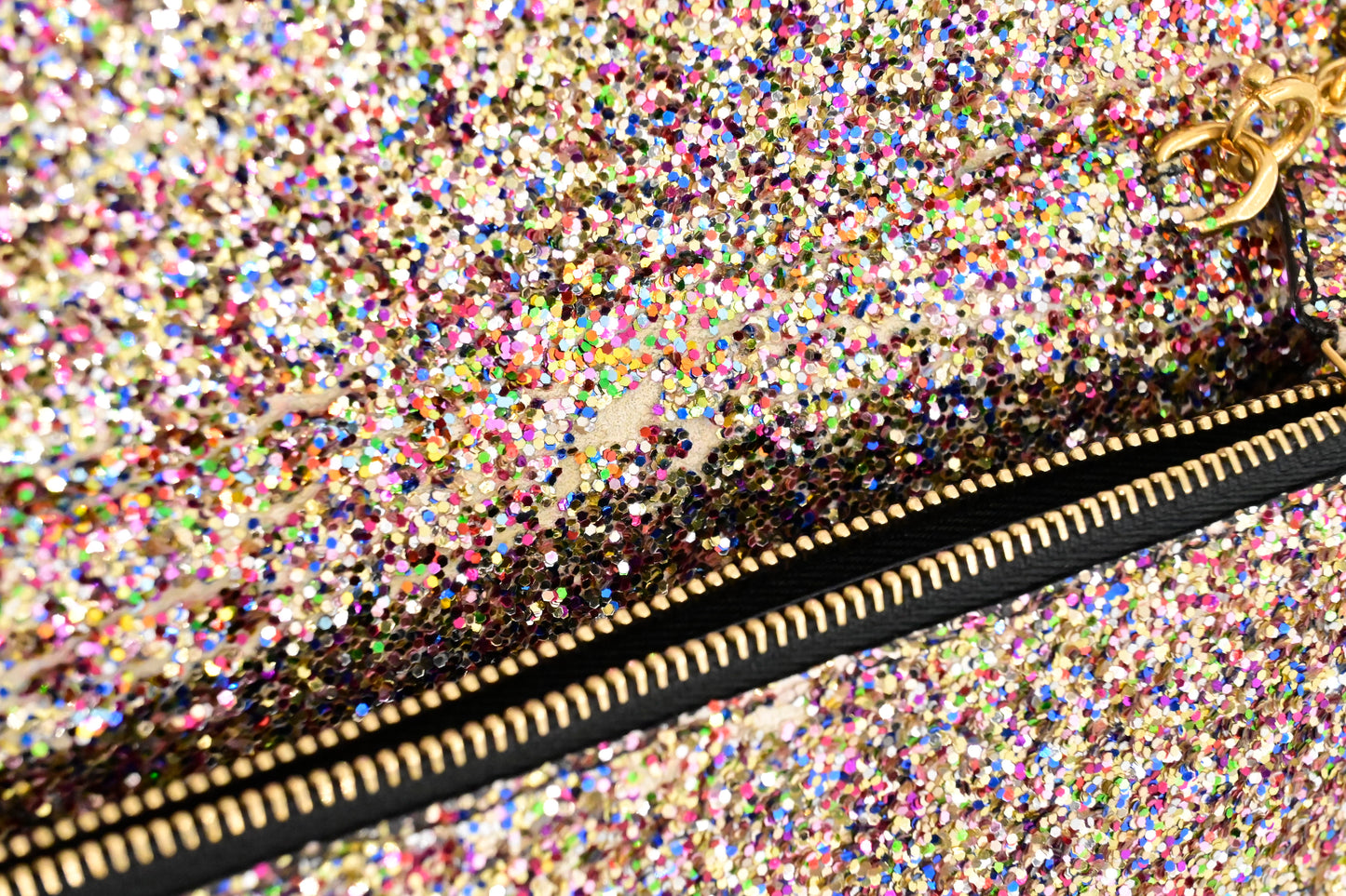 YSL Saint Laurent Wallet on Chain in Multicolor Sparkles