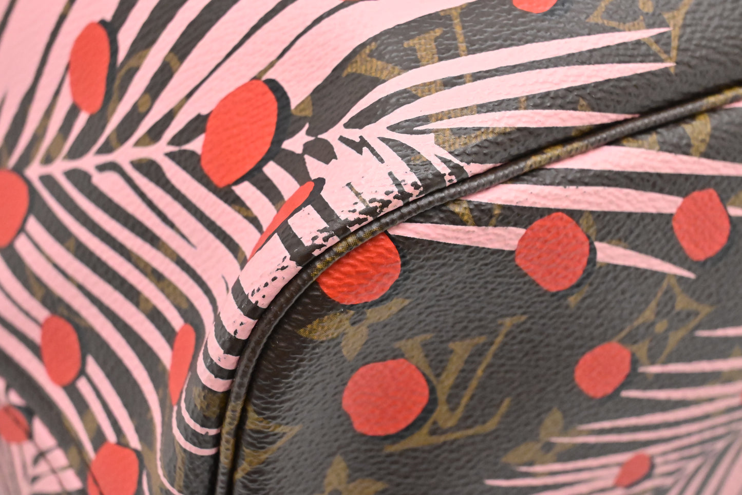 Louis Vuitton Neverfull MM in Jungle Dots Monogram Canvas