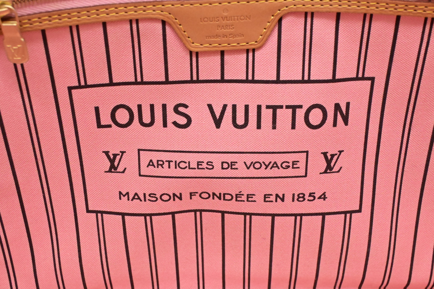 Louis Vuitton Neverfull MM in Jungle Dots Monogram Canvas