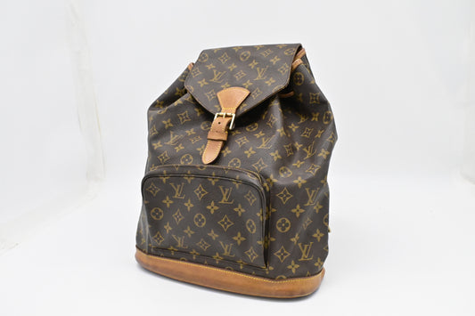 Louis Vuitton Montsouris GM in Monogram Canvas