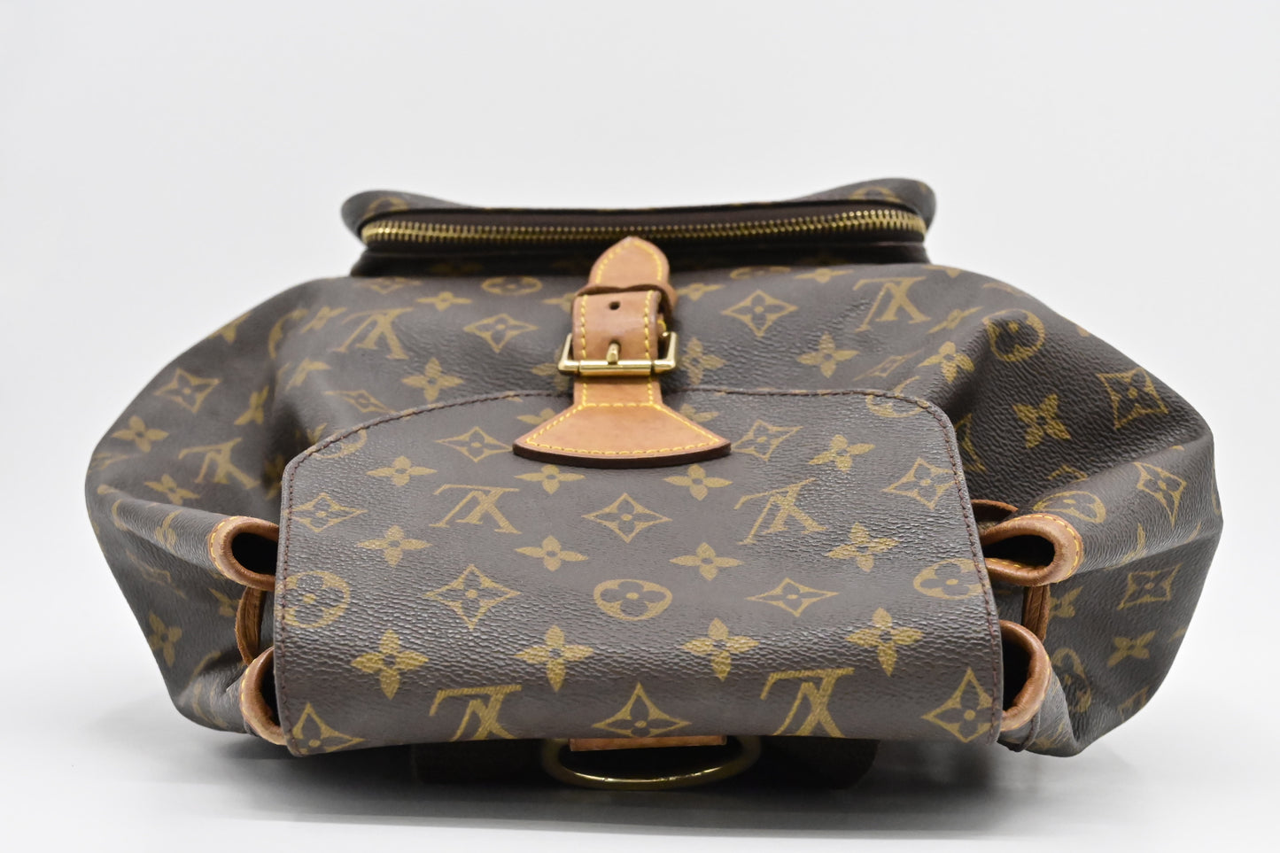 Louis Vuitton Montsouris GM in Monogram Canvas