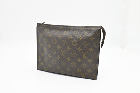 Louis Vuitton Toiletry 26 in Monogram Canvas