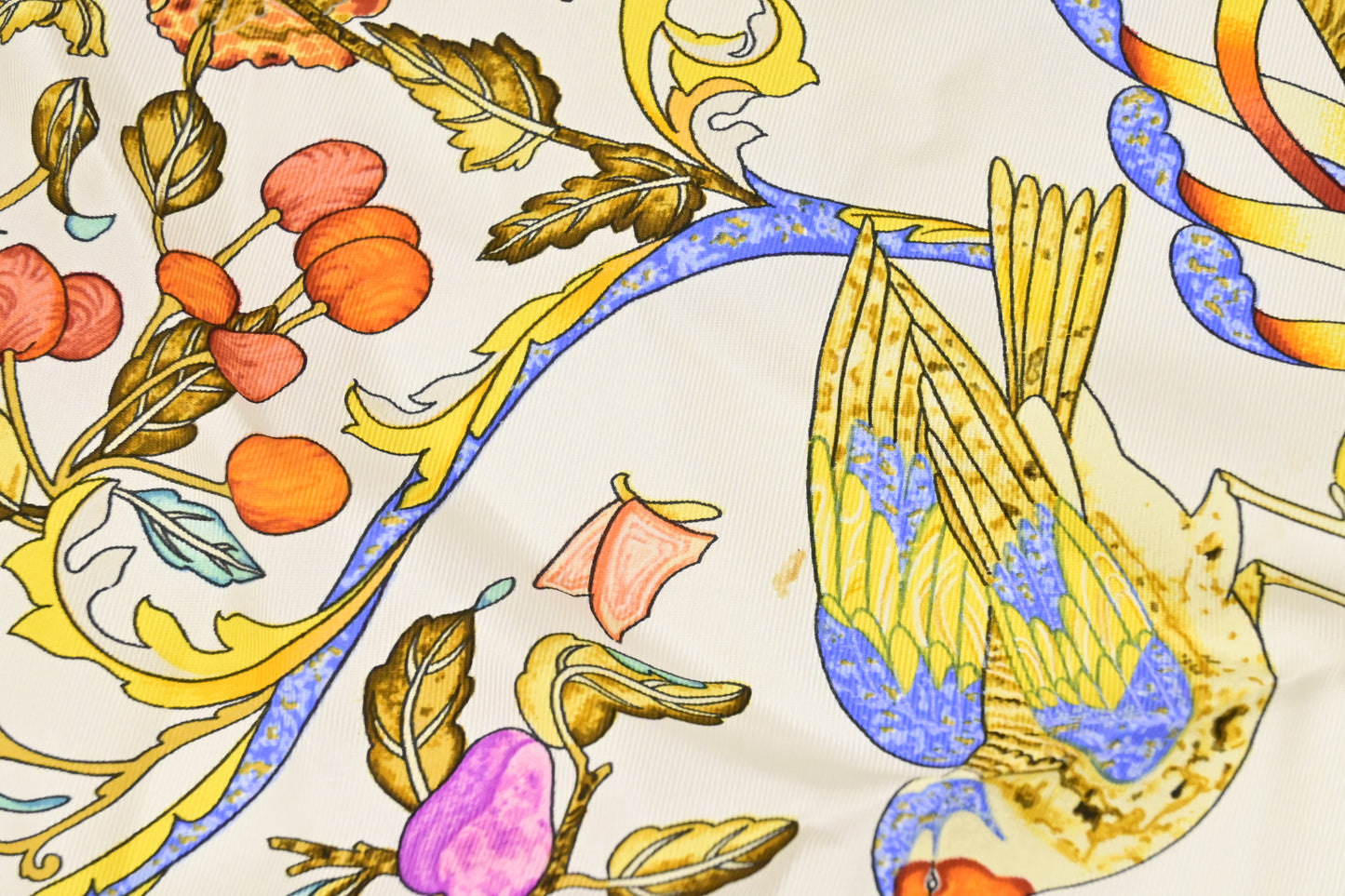 Hermes 'Pierres d'Orient et d'Occident' Carre 90 in Silk