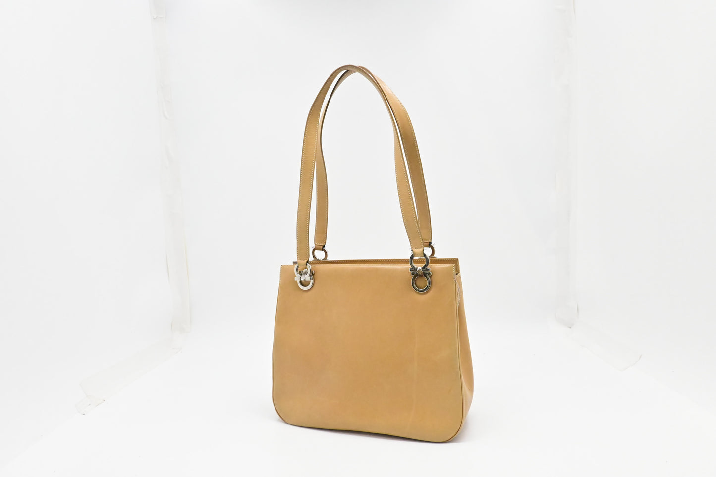 Ferragamo Shoulder Bag in Tan Leather