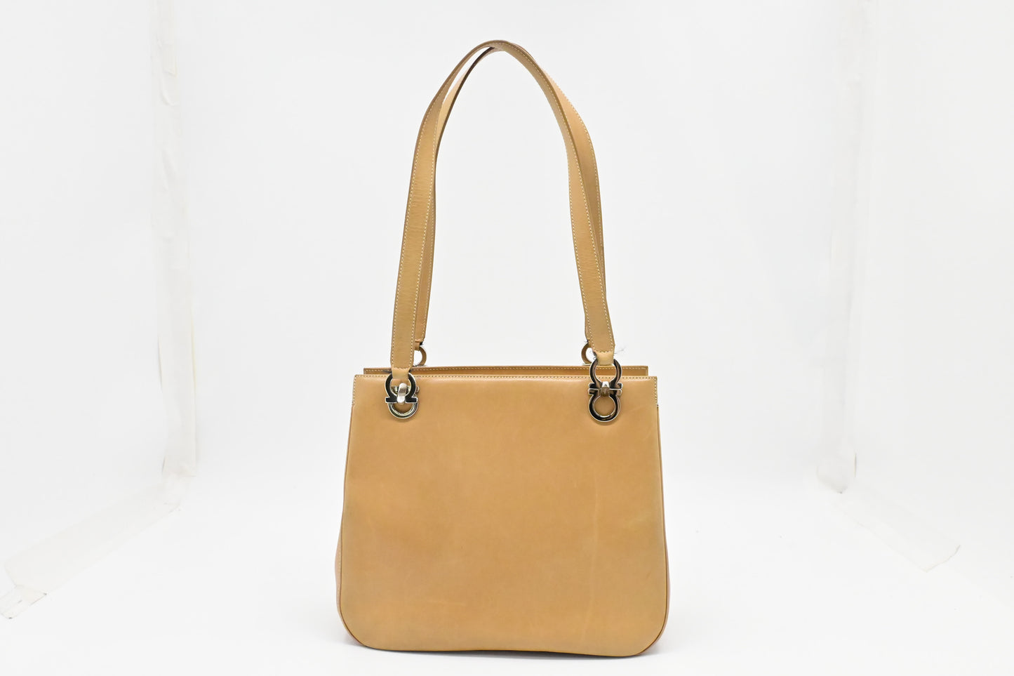 Ferragamo Shoulder Bag in Tan Leather
