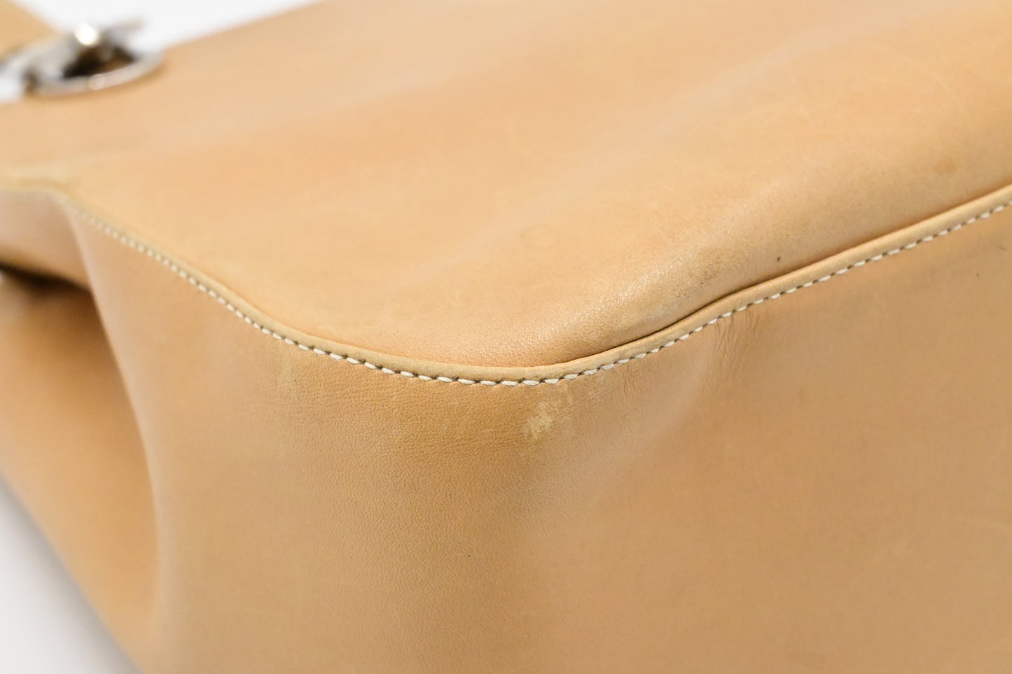 Ferragamo Shoulder Bag in Tan Leather