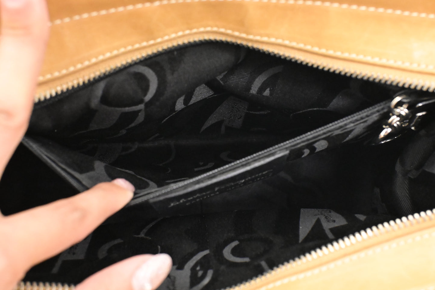 Ferragamo Shoulder Bag in Tan Leather