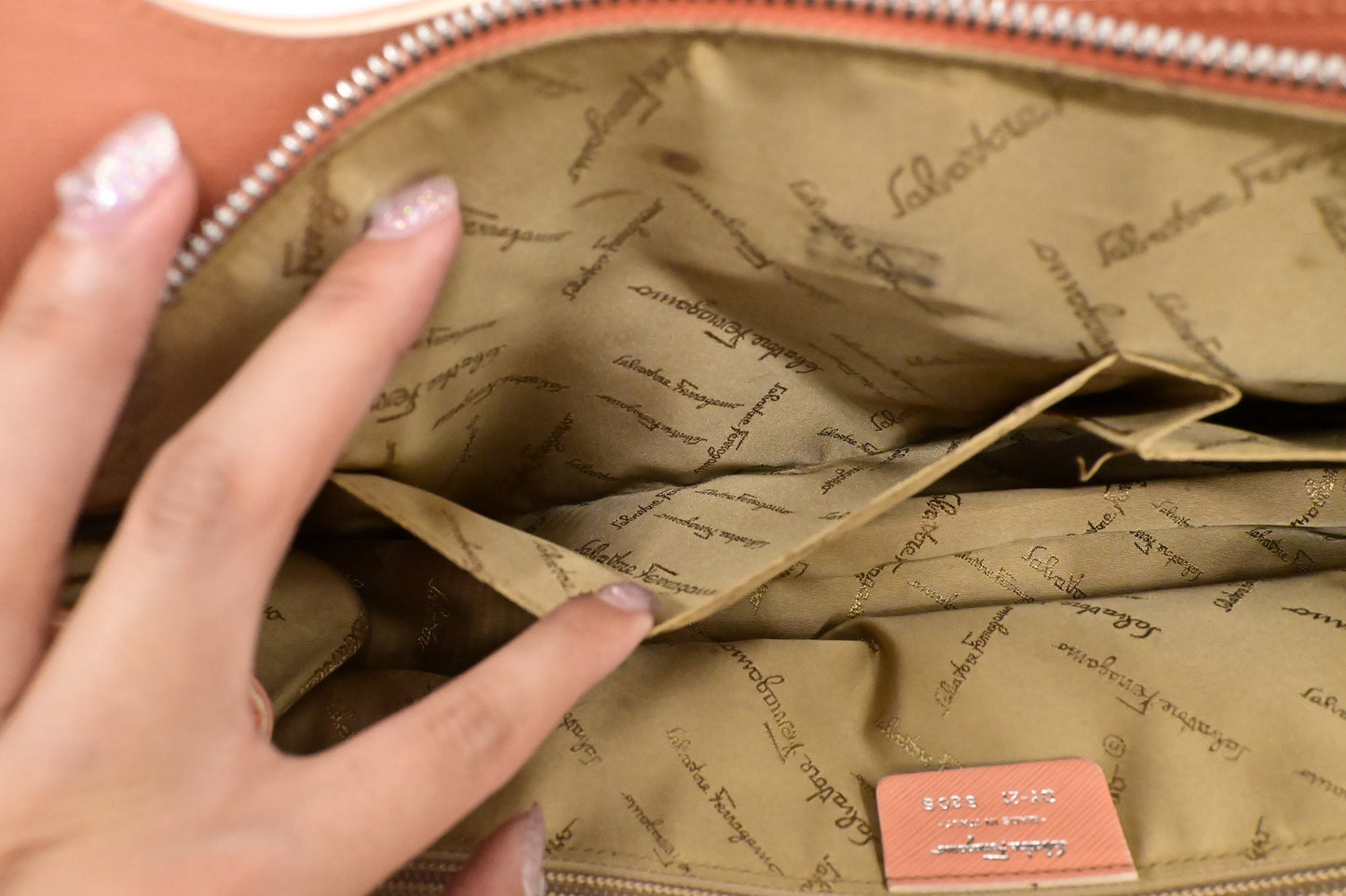 Ferragamo Gancio Hobo Bag in Pale Pink Leather