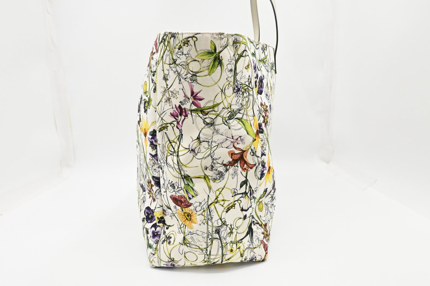 Gucci Tote in White Floral Canvas