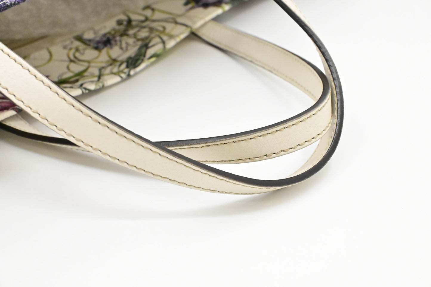 Gucci Tote in White Floral Canvas