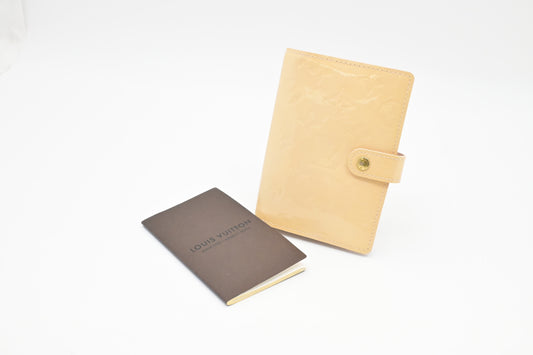 Louis Vuitton Agenda PM in Beige Vernis Leather