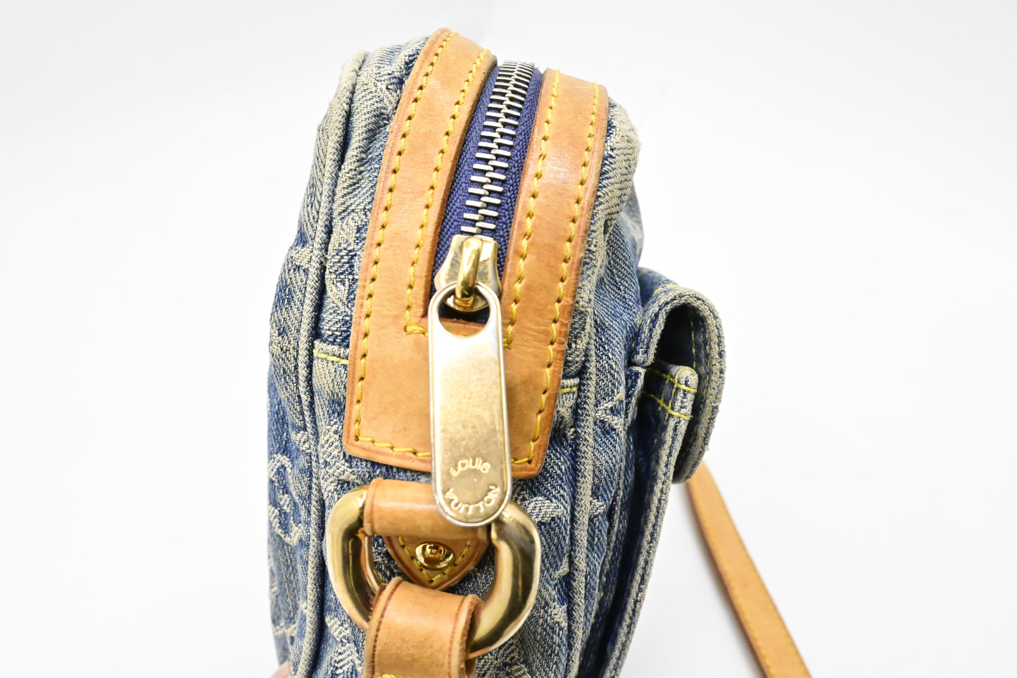 Louis Vuitton Camera Bag in Monogram Denim