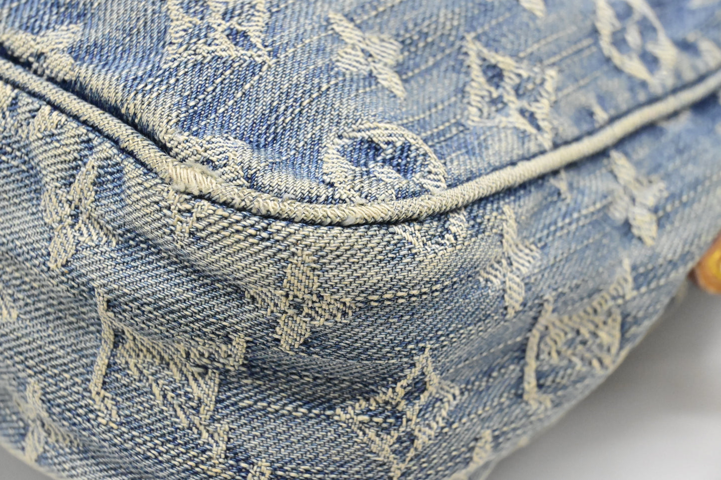 Louis Vuitton Camera Bag in Monogram Denim