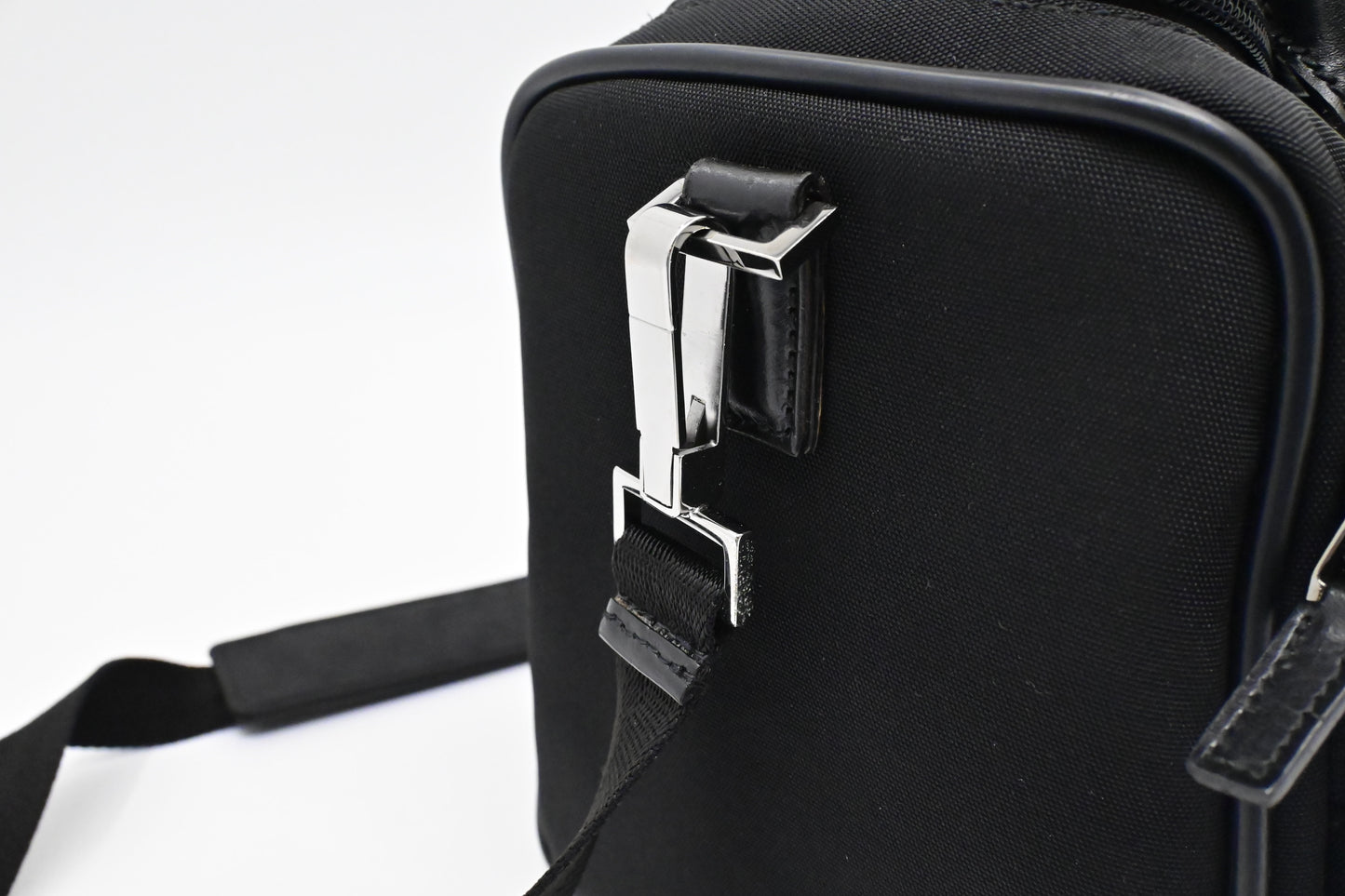 Gucci Cosmetic Shoulder Bag in Black Canvas