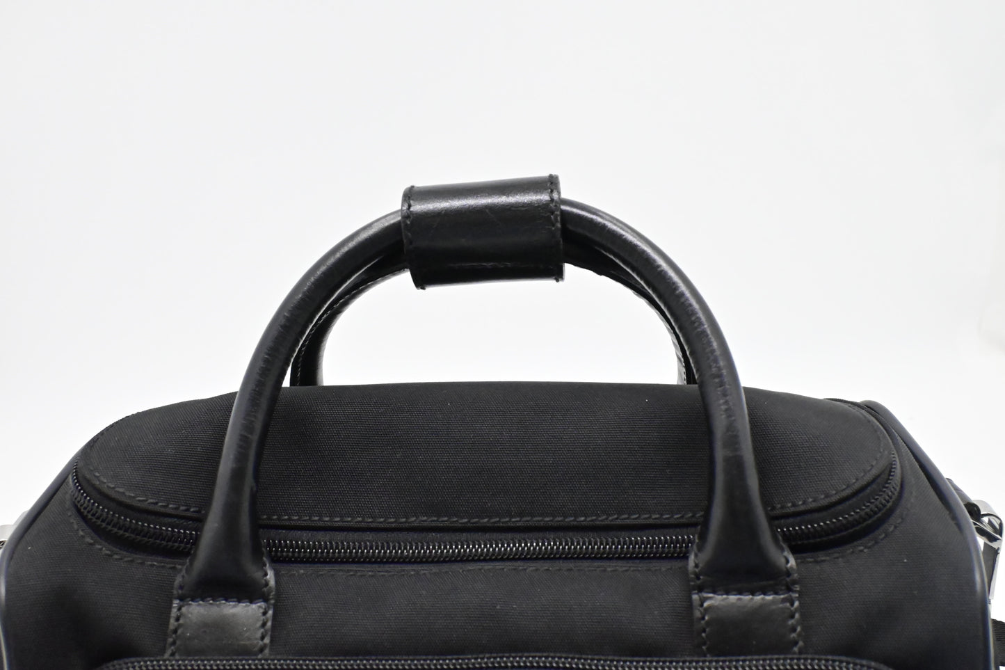 Gucci Cosmetic Shoulder Bag in Black Canvas