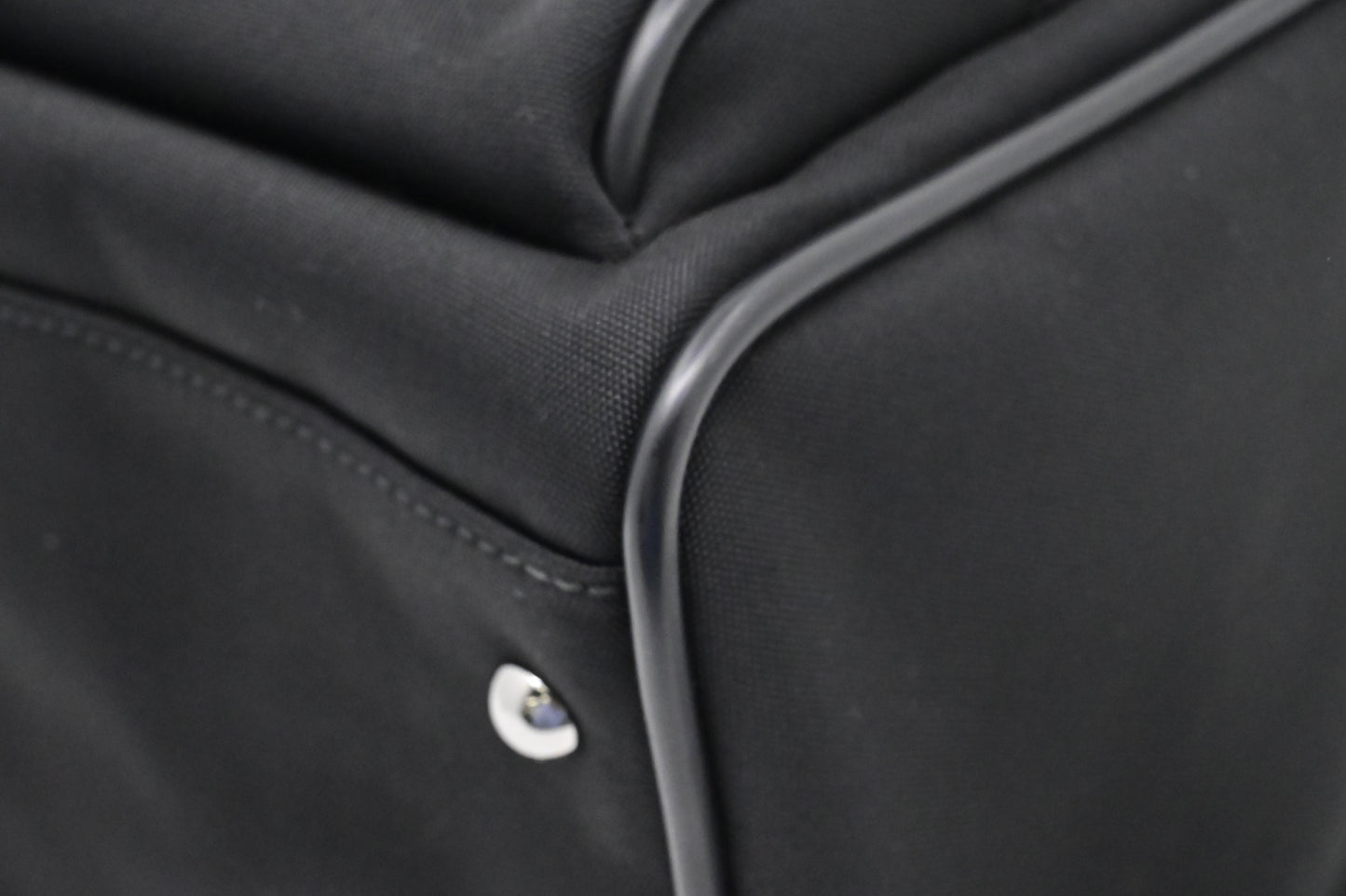 Gucci Cosmetic Shoulder Bag in Black Canvas
