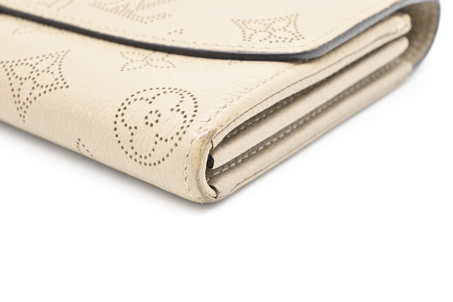 Louis Vuitton Iris Wallet in Galet Mahina Leather