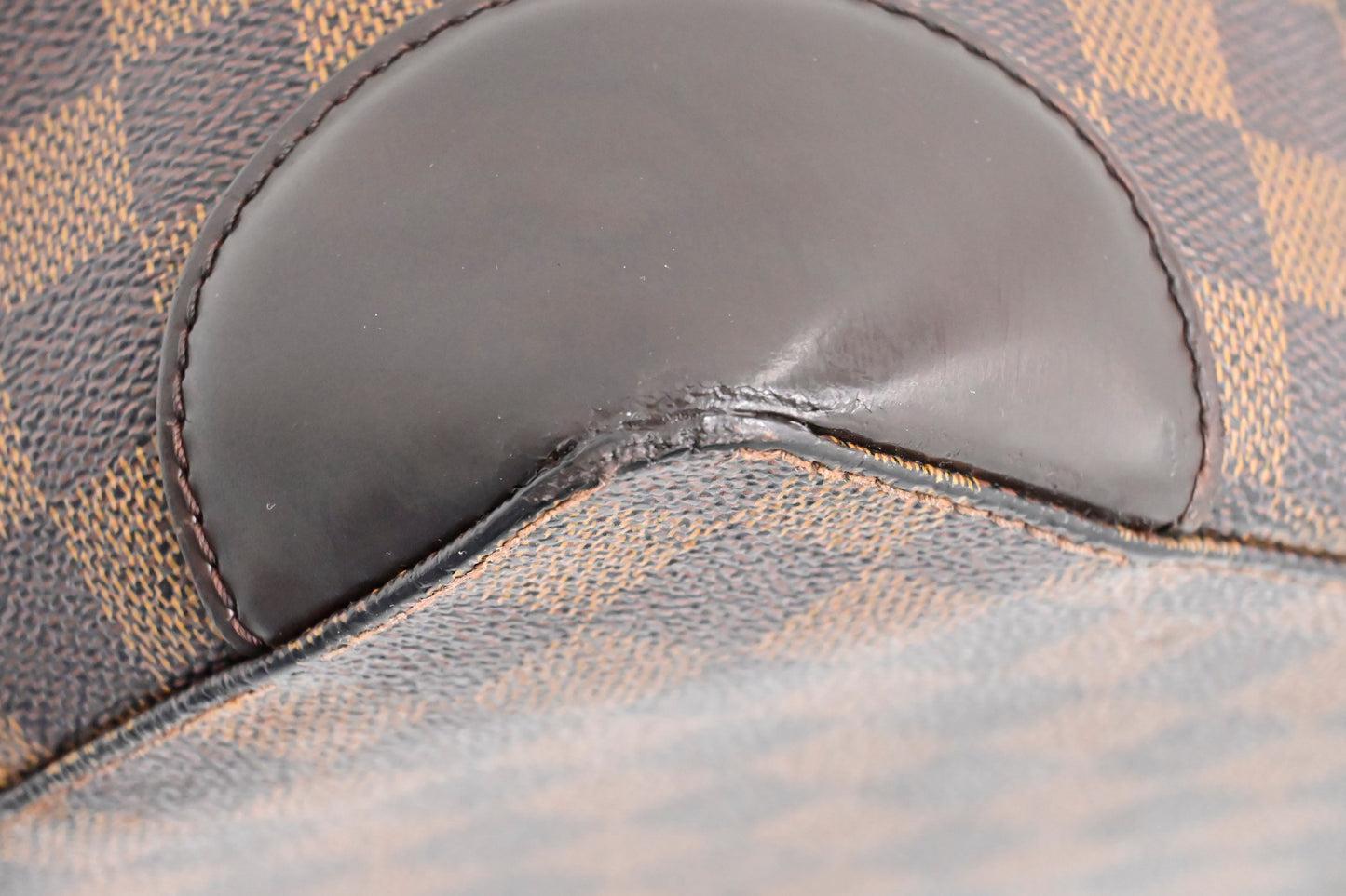 Louis Vuitton Hampstead MM in Damier Ebene Canvas