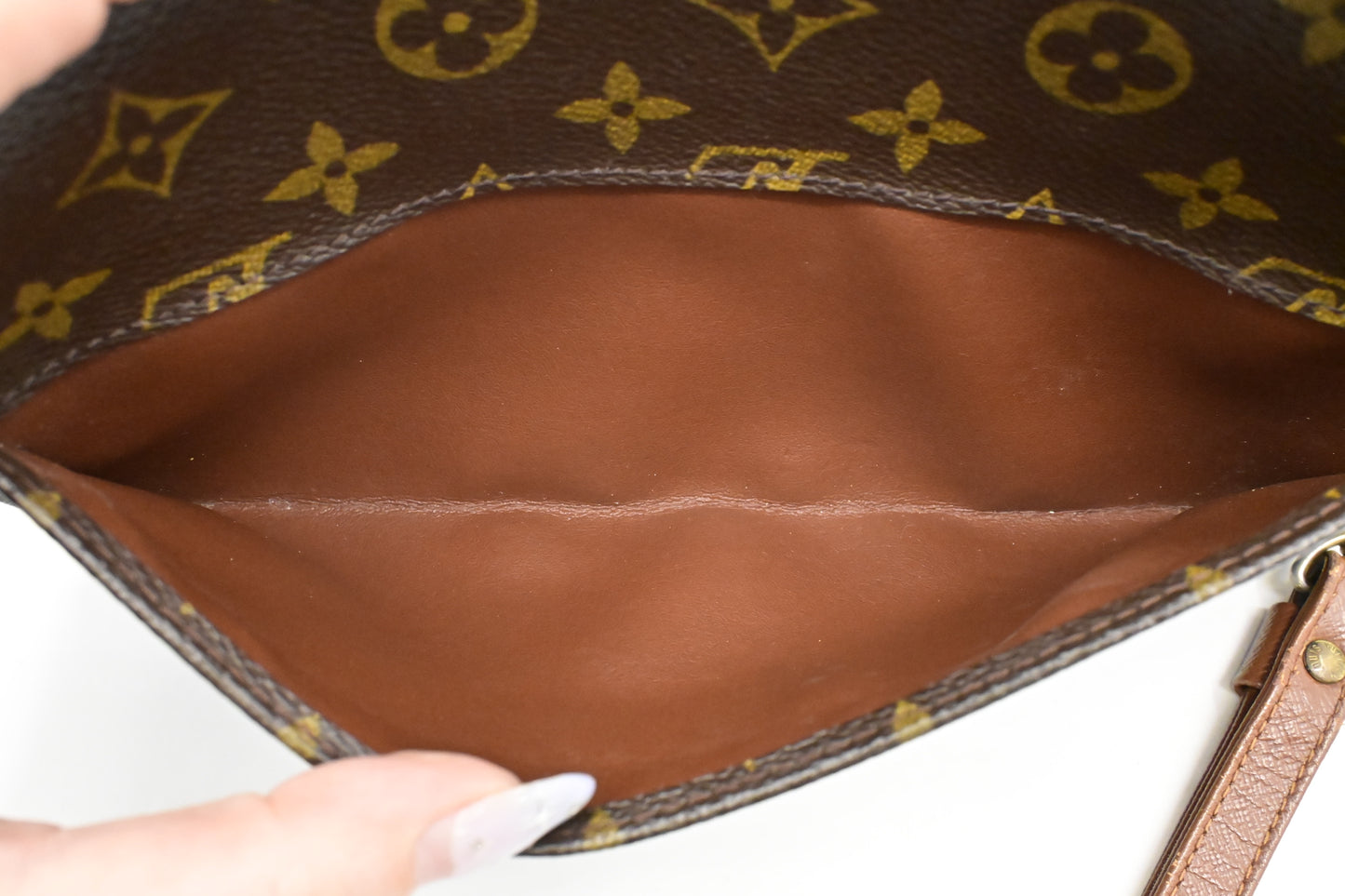 Louis Vuitton Orsay in Monogram Canvas