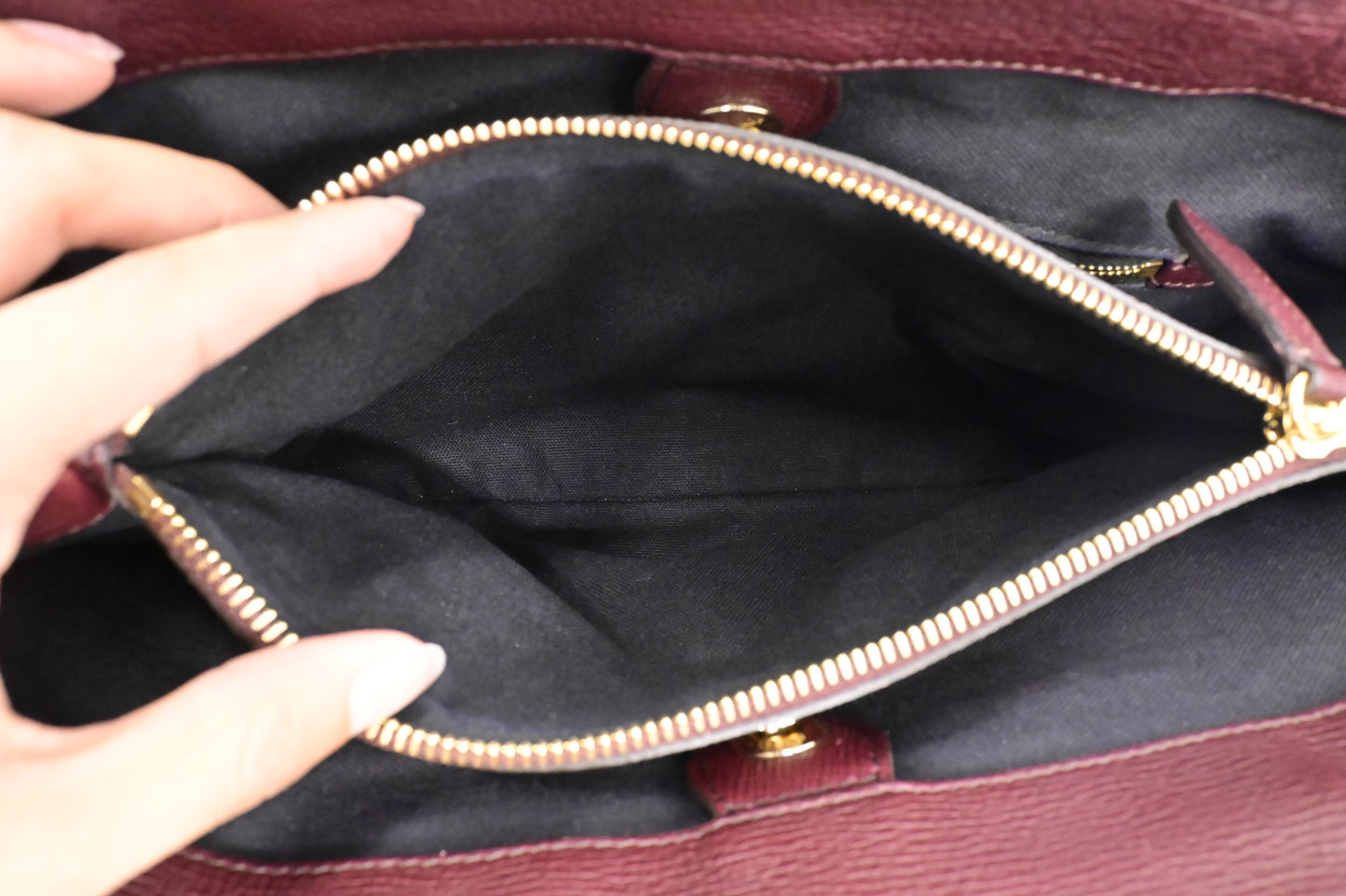 Burberry Banner House Check Medium Tote in Burgundy Leather