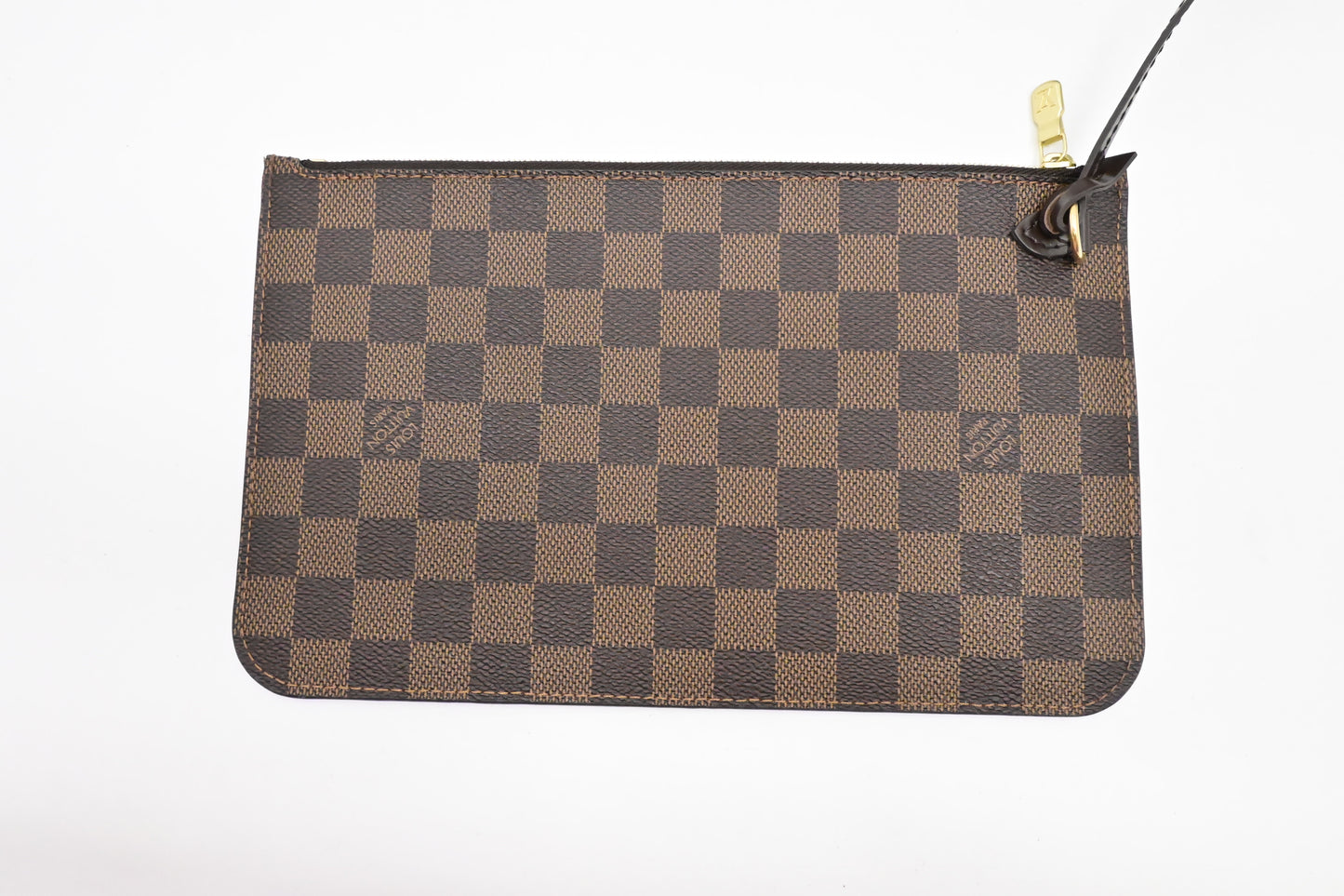 Louis Vuitton Neverfull MM in Damier Ebene Canvas