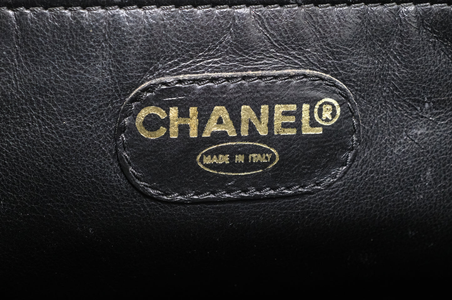 Chanel Shoulder Bag in Black Caviar Leather