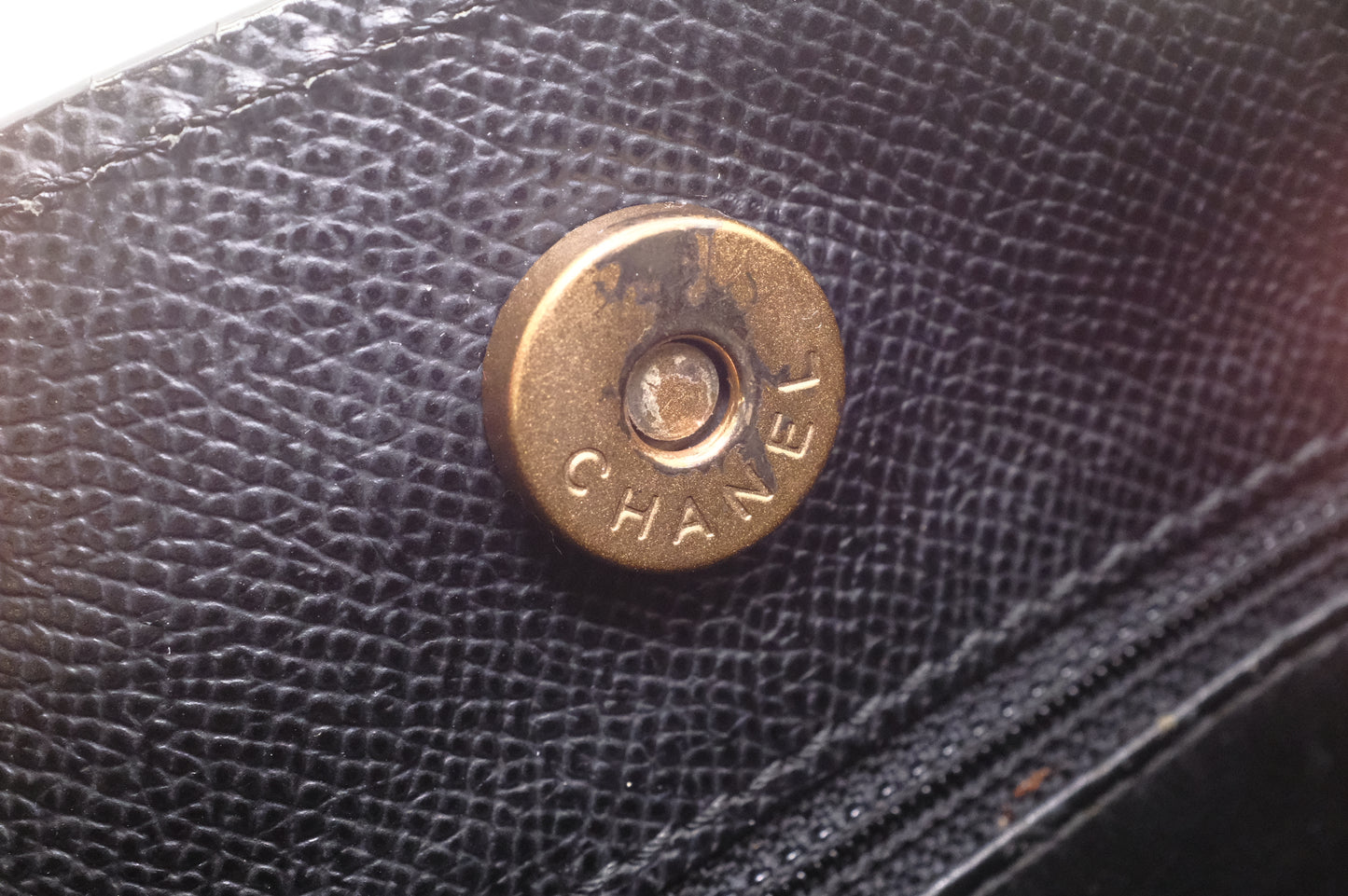 Chanel Shoulder Bag in Black Caviar Leather