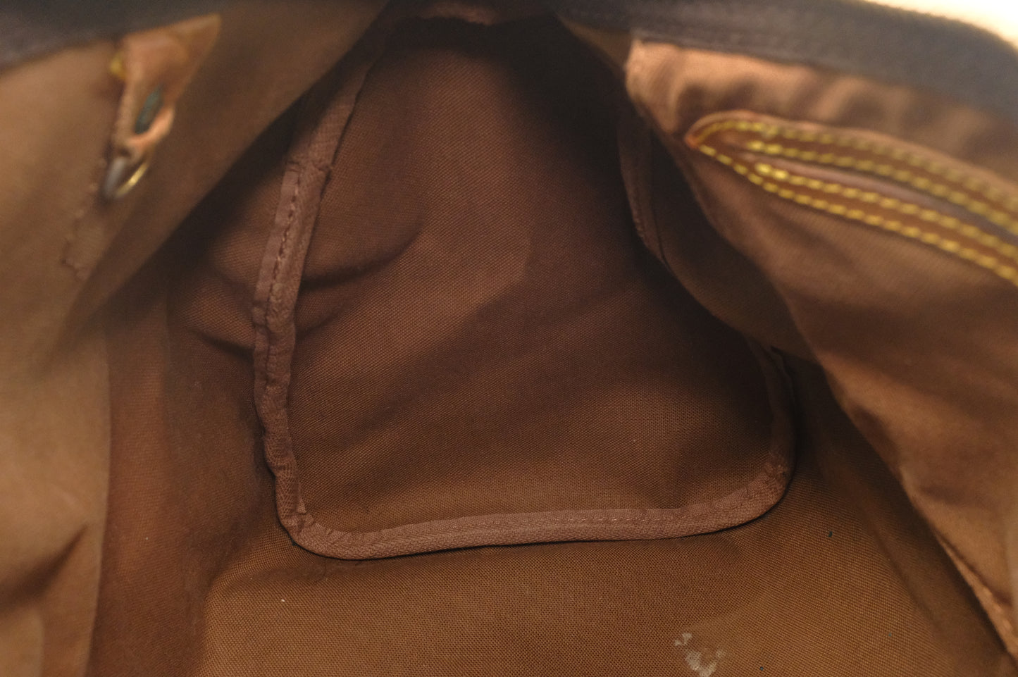 Louis Vuitton Speedy 30 in Monogram Canvas