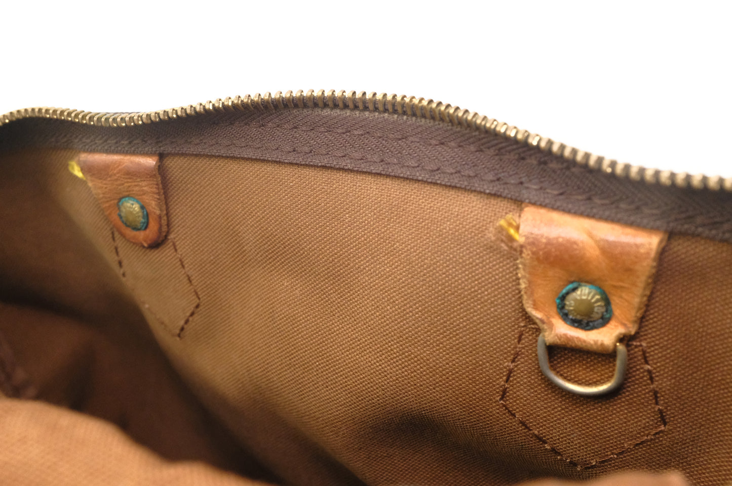 Louis Vuitton Speedy 30 in Monogram Canvas