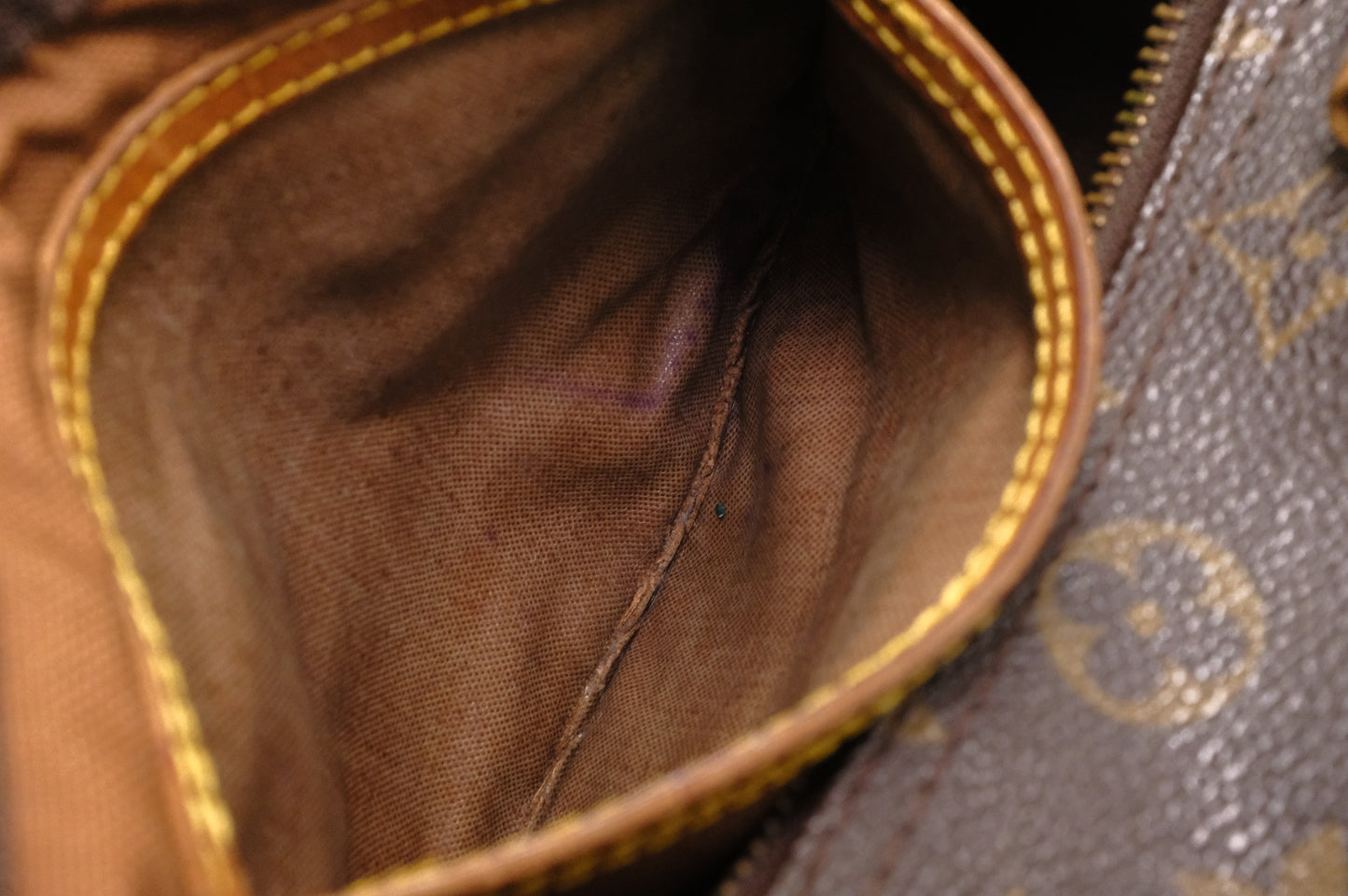 Louis Vuitton Speedy 30 in Monogram Canvas