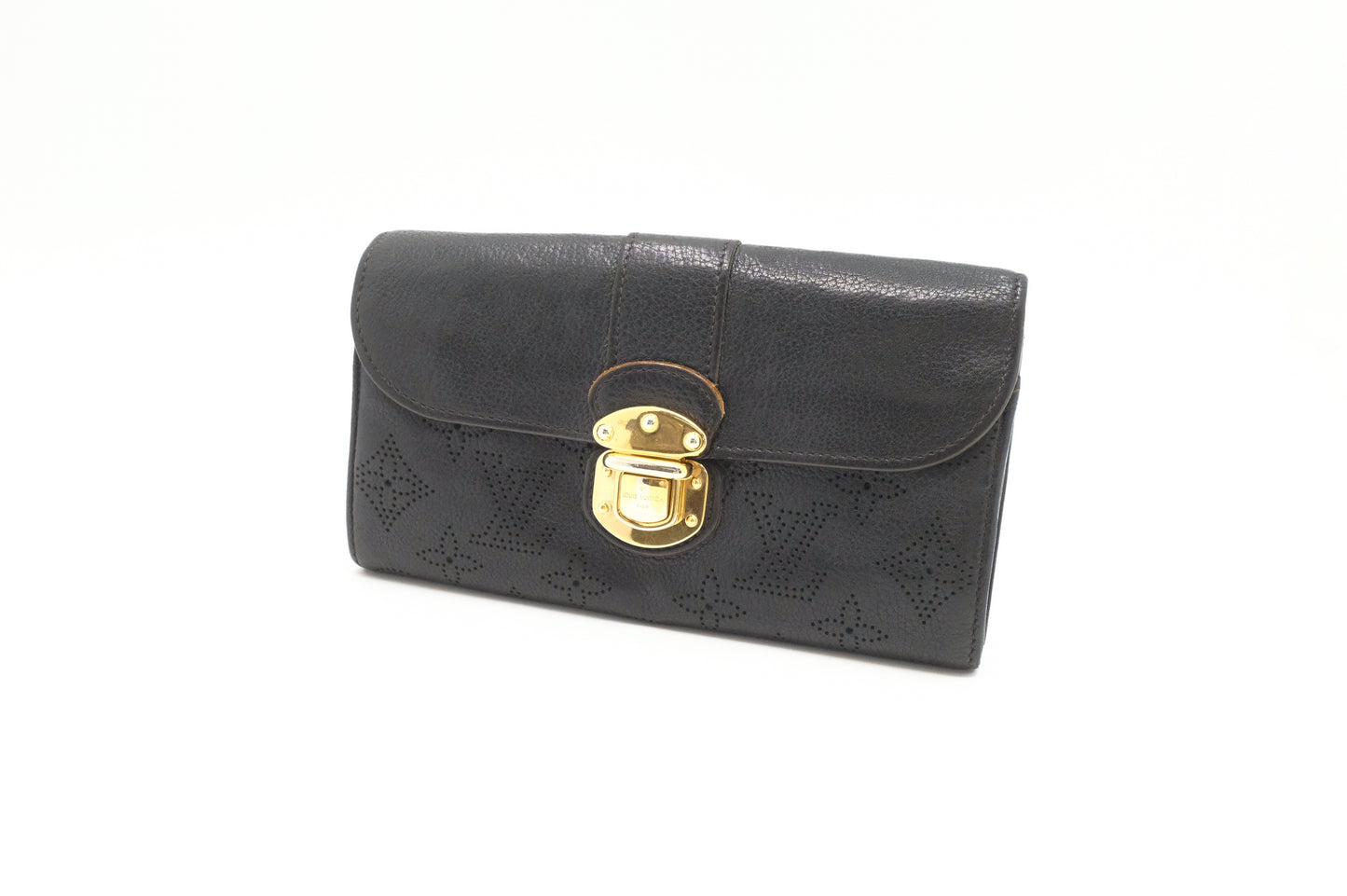 Louis Vuitton Amelia Wallet in Black Mahina Leather