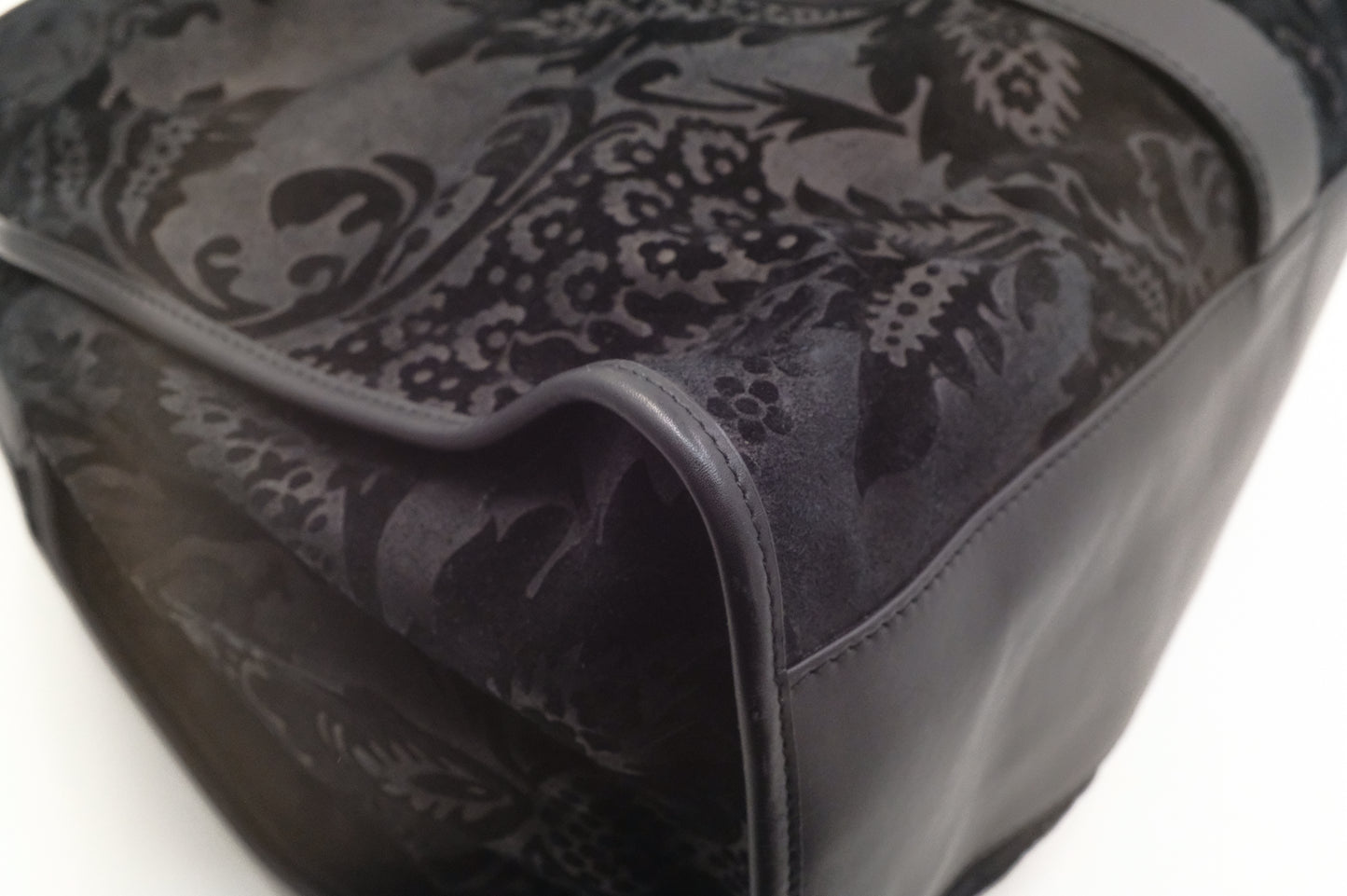 Gucci Soft Stirrup Tote in Brocade Black Nubuck Leather