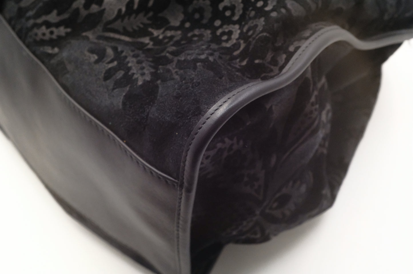 Gucci Soft Stirrup Tote in Brocade Black Nubuck Leather