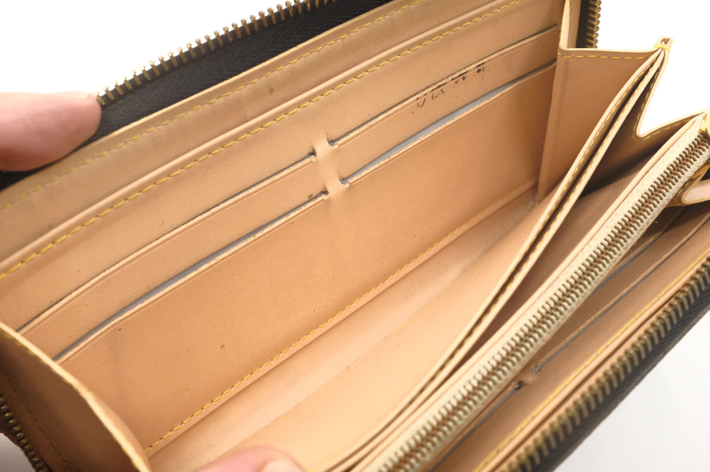 Louis Vuitton Long Zippy Wallet in Black Multicolor Canvas